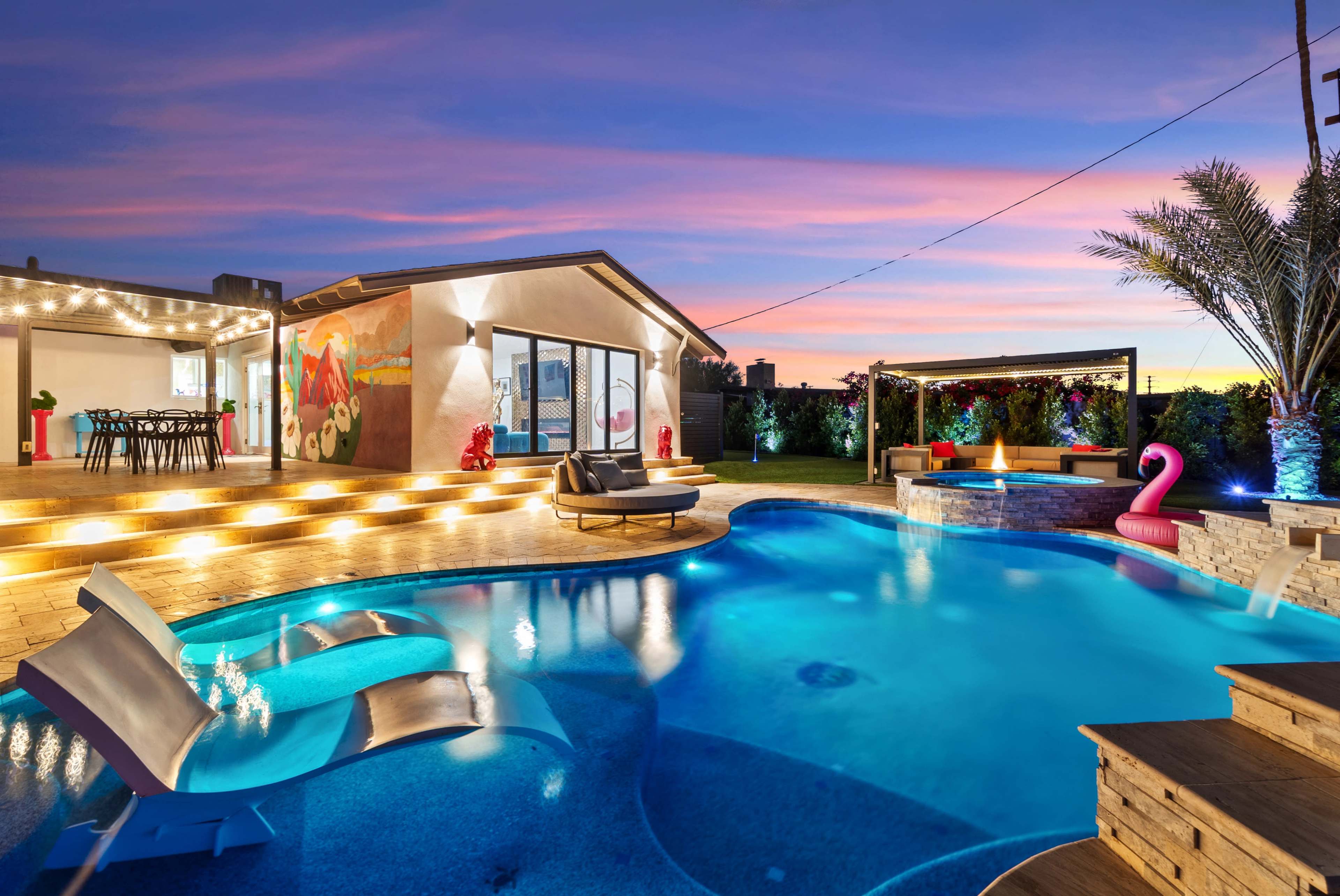 Trendy Girly House with Pool & Spa Image in Fairway Park, scottsdale, AZ