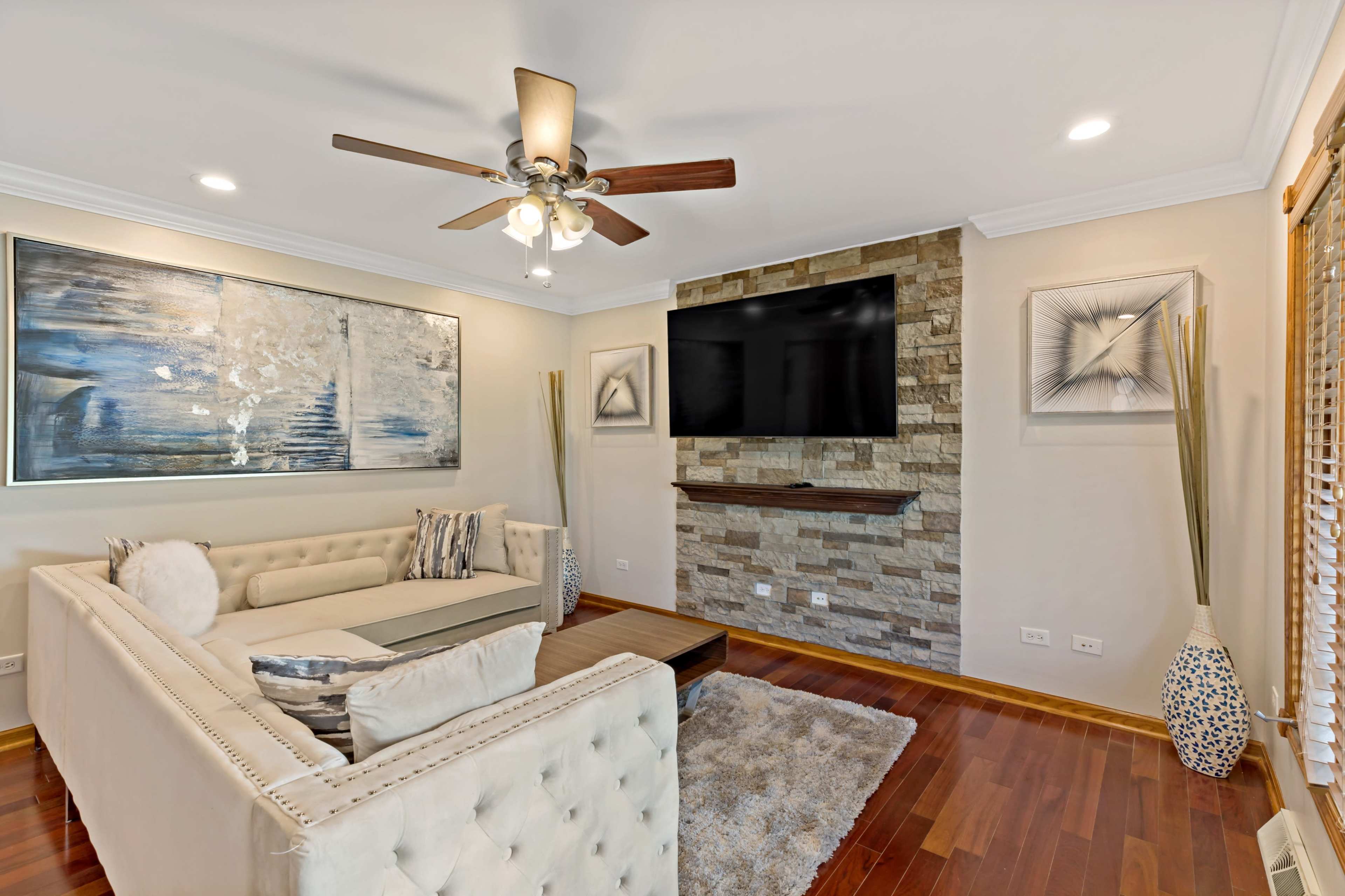 Munster Escape from City Home Image in North Township, Munster, IN