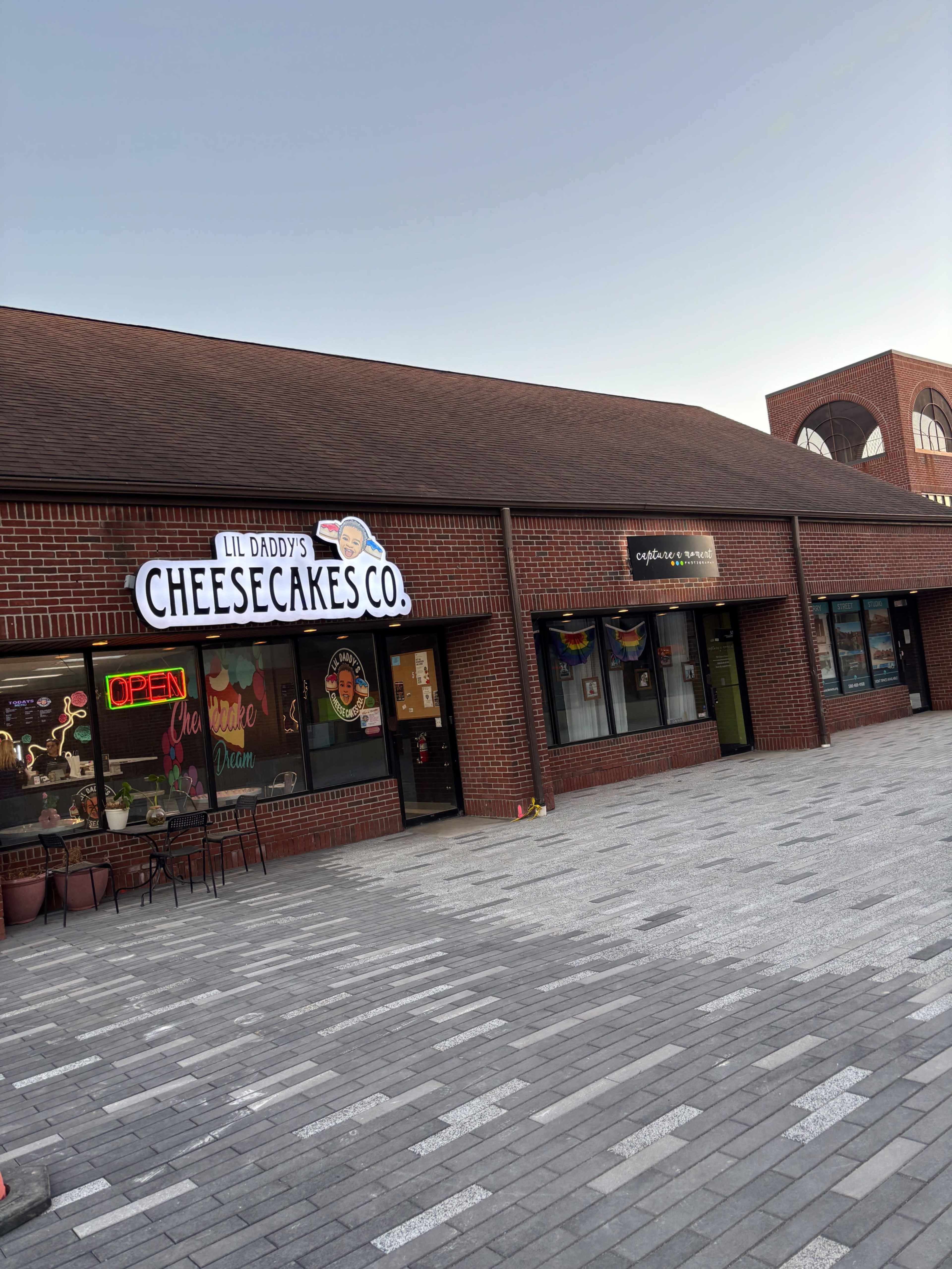 Boutique 2,000 sq ft Photography Studio in Downtown Mount Clemens – Props & Professional Setup Image in Mount Clemens, Mount Clemens, MI