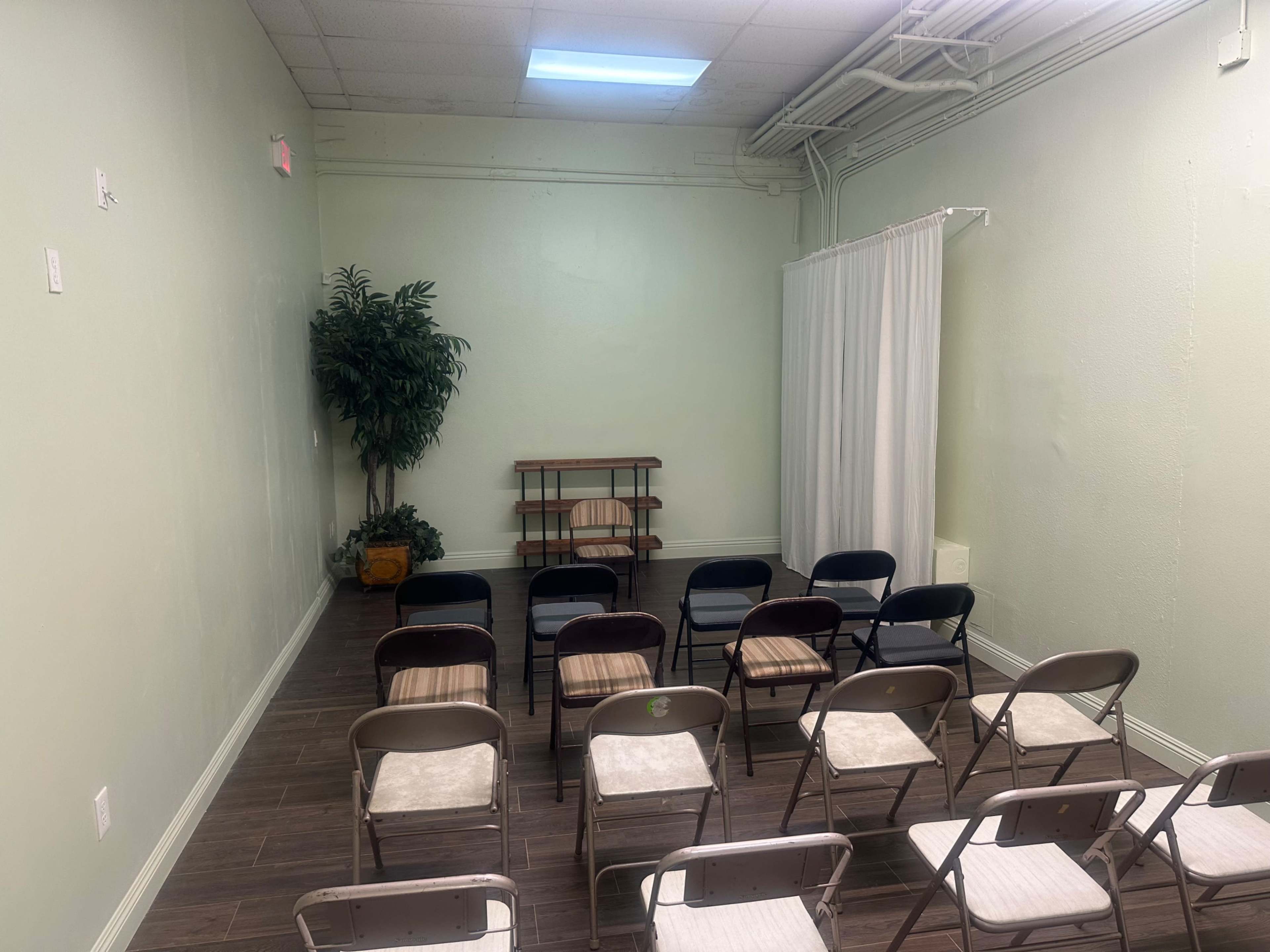 Cozy private workshop space in the center of the charming coastal town of Dana Point. Image in Dana Point, Dana Point, CA