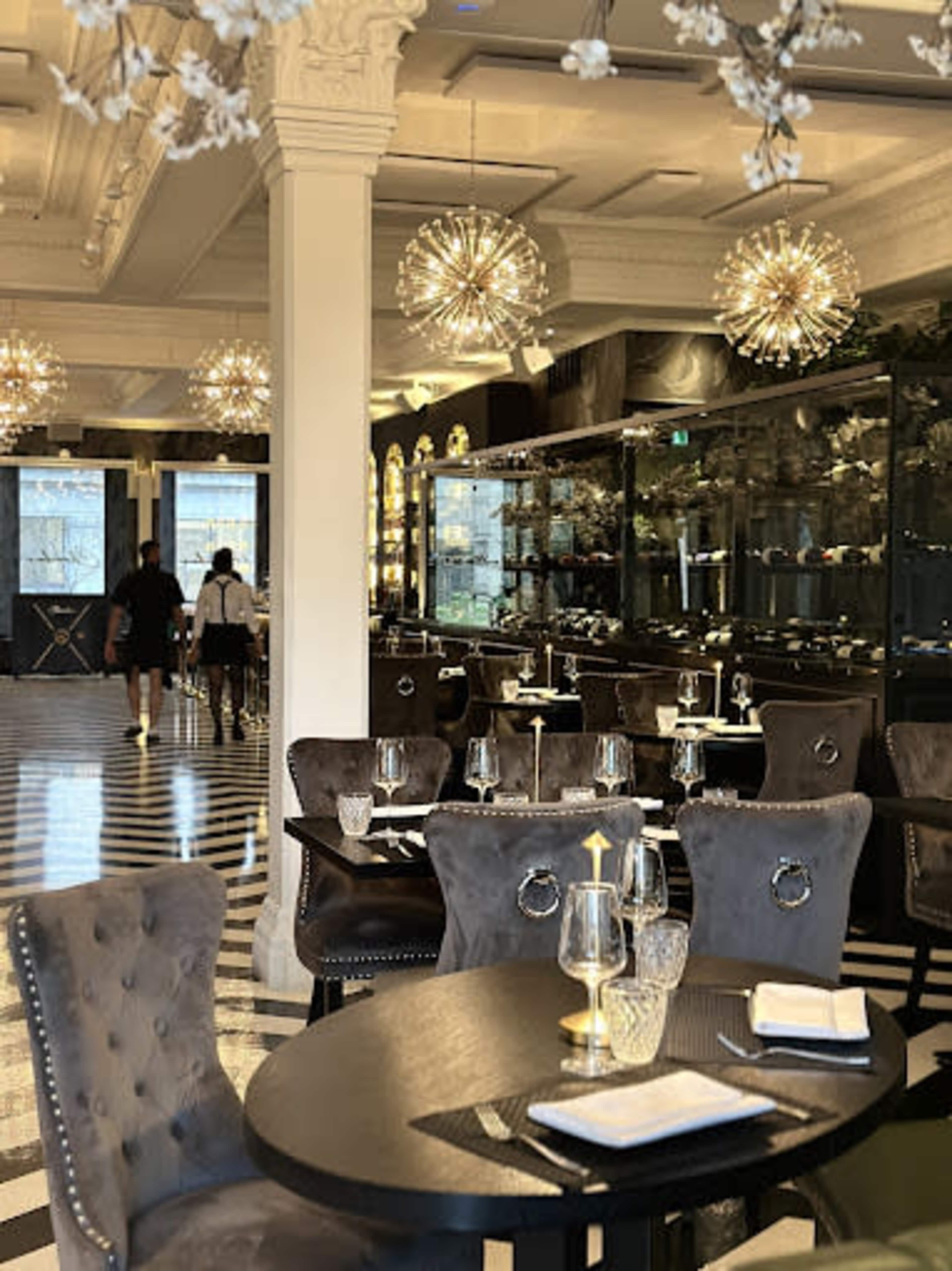 Chambers Semi-Private Dining Room Image in St. Lawrence, Toronto, ON