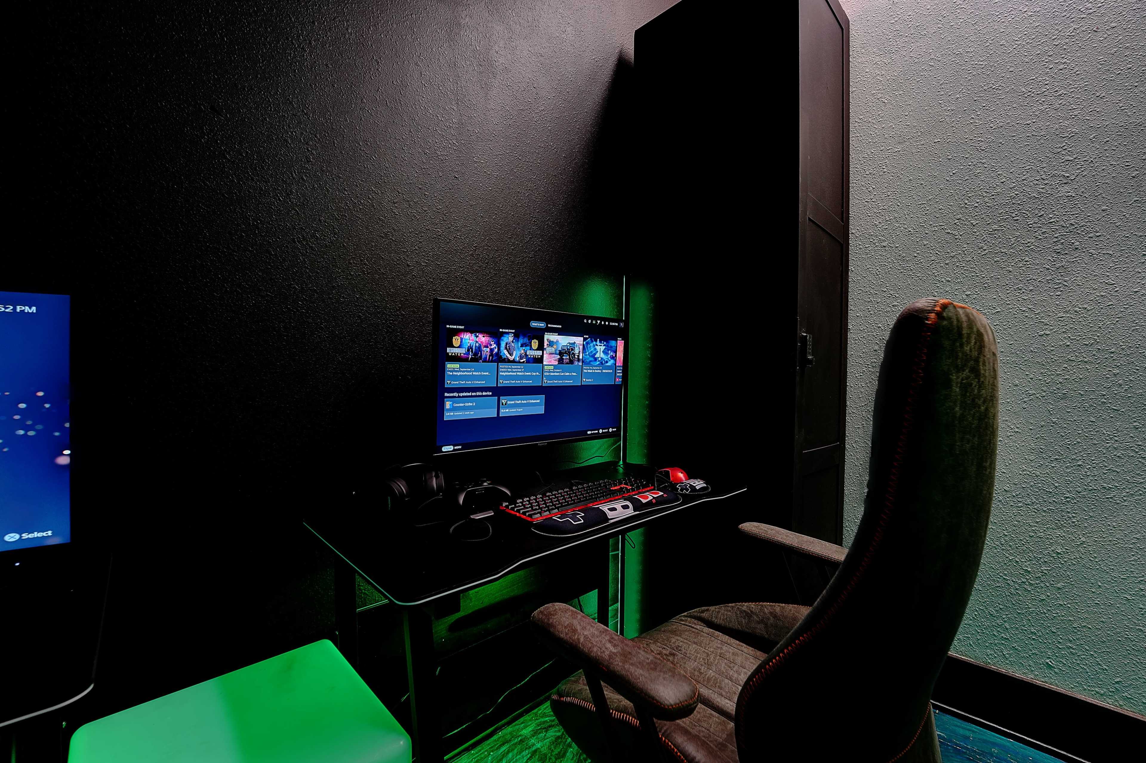 LVL One Café — Private 18+ Gaming Lounge Image in Downtown Riverside, Riverside, CA