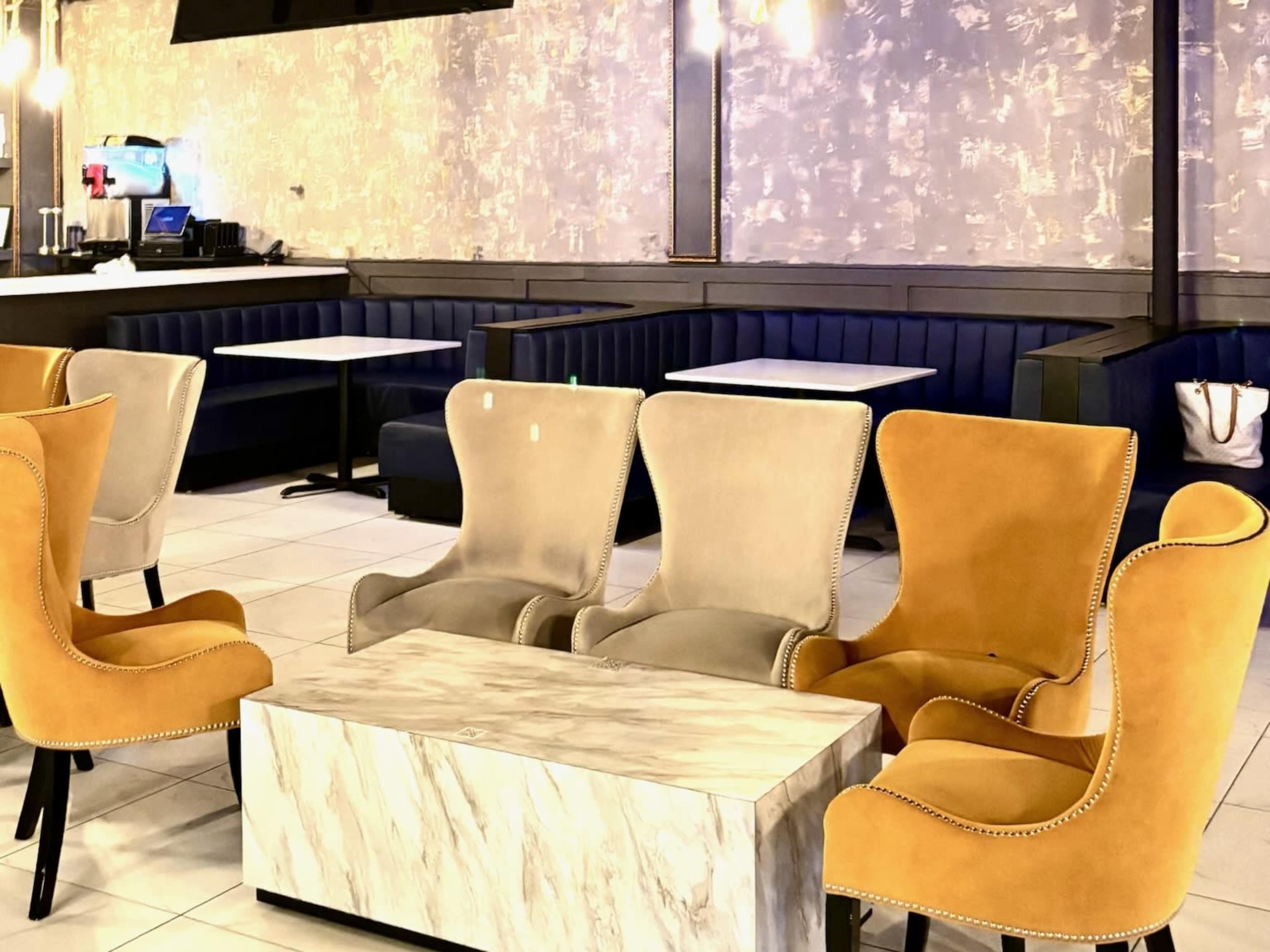 Unique Uptown Gem in the Galleria Image in Greater Uptown, Houston, TX