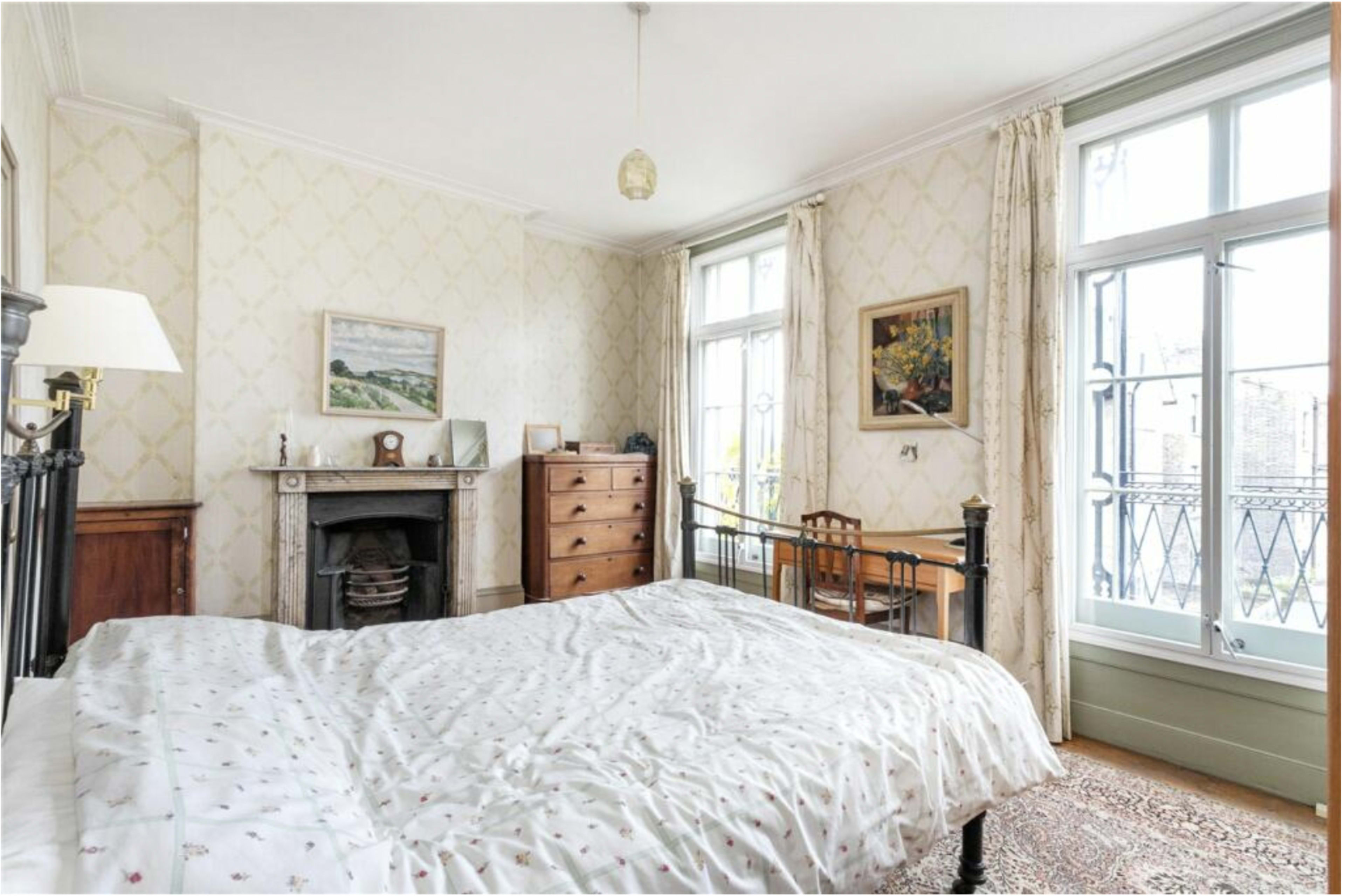 London Georgian Townhouse with many Period Features Image in Lower Clapton, London, ENG