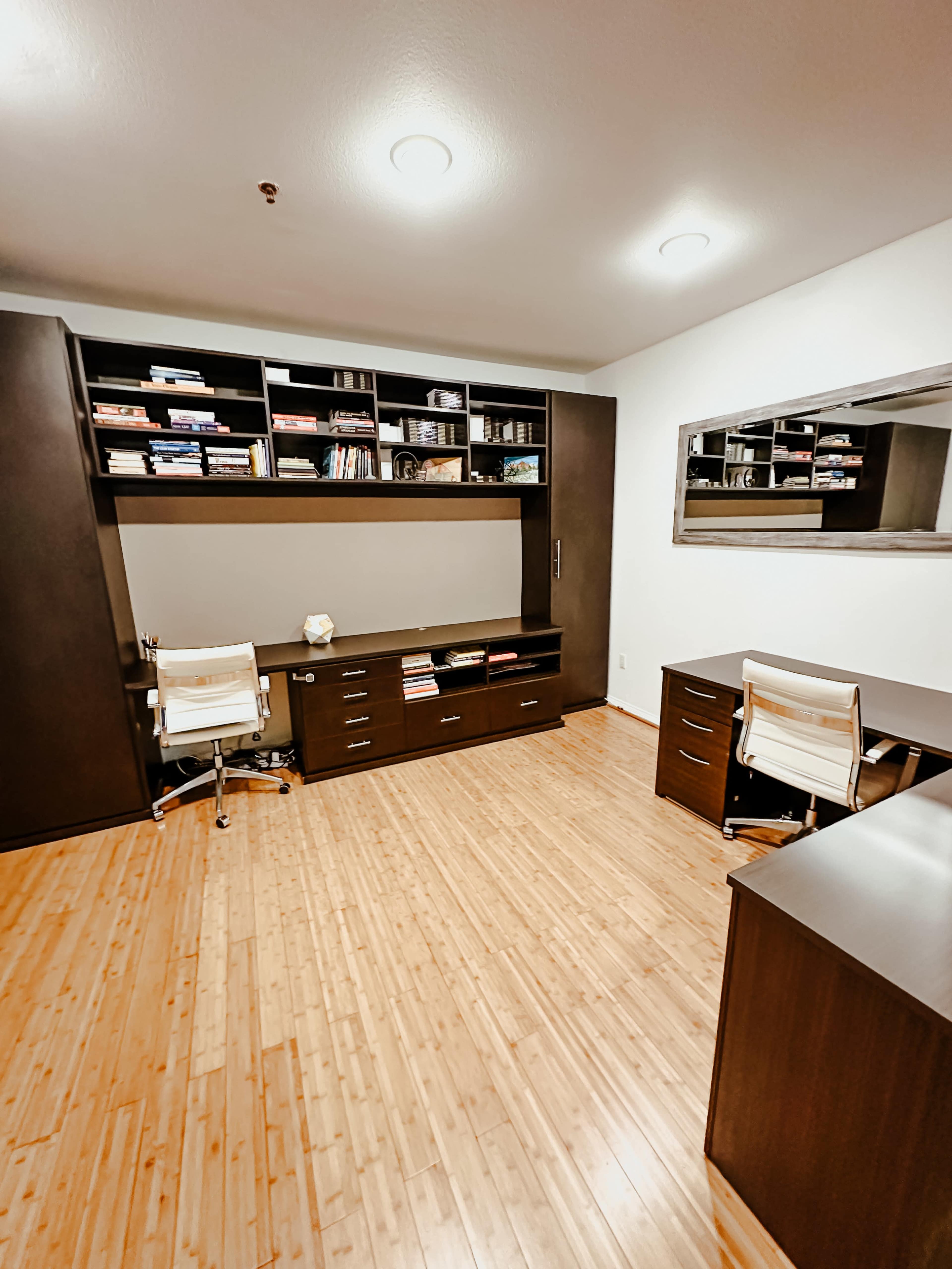 Brentwood Family Retreat with Open Floor Plan & Modern Décor – Perfect for Photoshoots Image in Brentwood, Los Angeles, CA