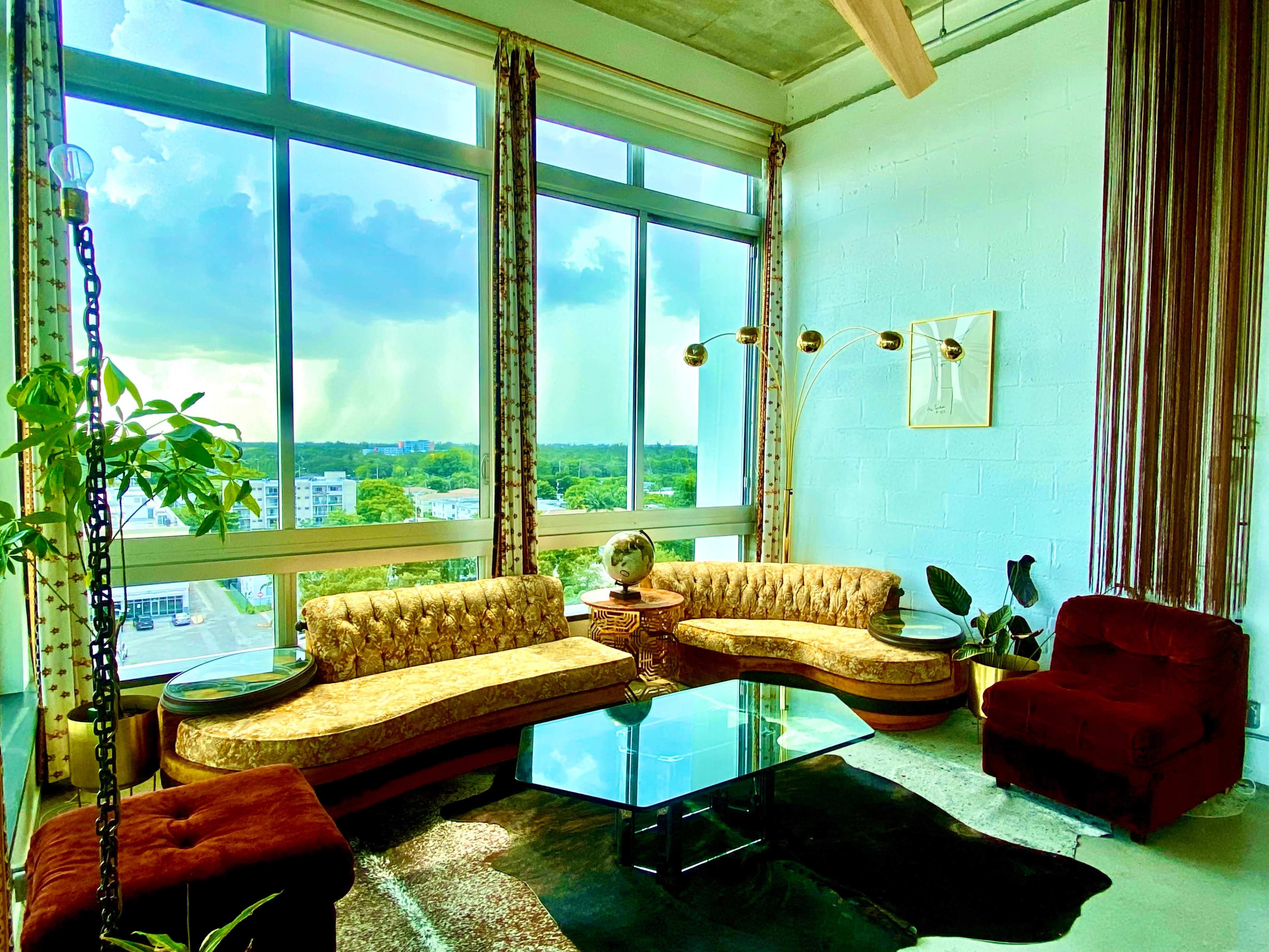 GORGEOUS + SPACIOUS RETRO LOFT Image in Upper East Side, Miami, FL