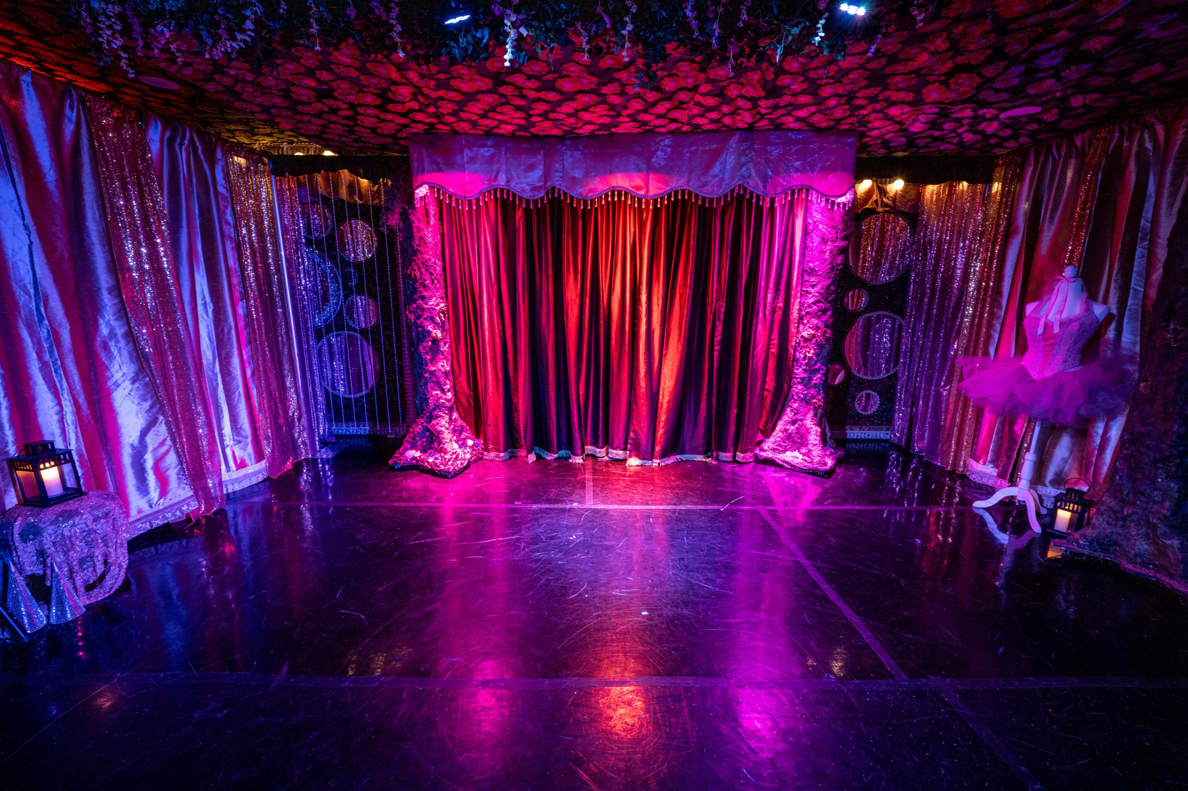 Beautiful Secret Gem of a Venue in Midtown Manhattan Image in Midtown Manhattan, NY, NY