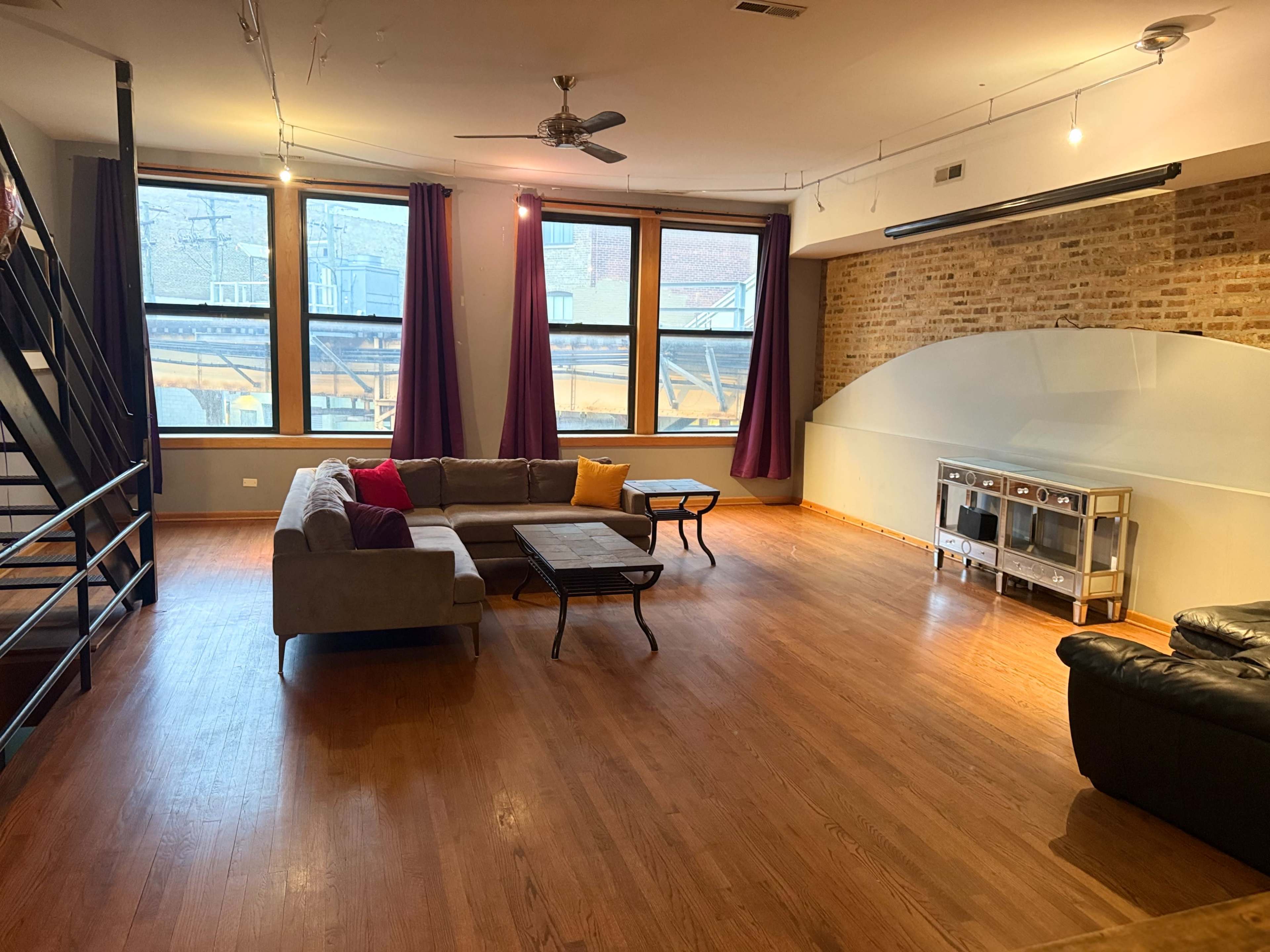 Spacious Loft in the Heart of Wicker Park Image in West Town, Chicago, IL