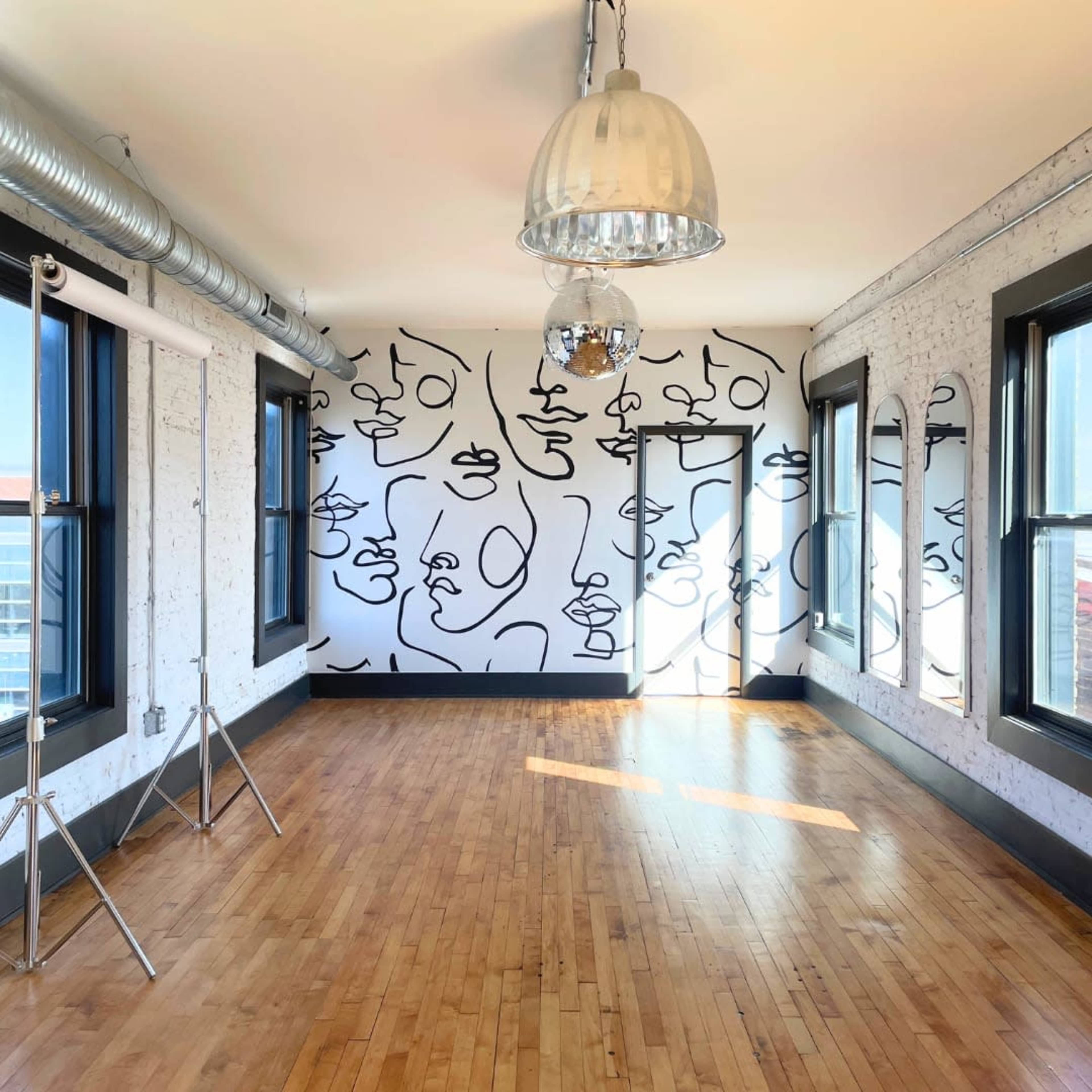 Chic Baltimore Creative Content Studio in Highlandtown Arts District Image in Canton, BALTIMORE, MD