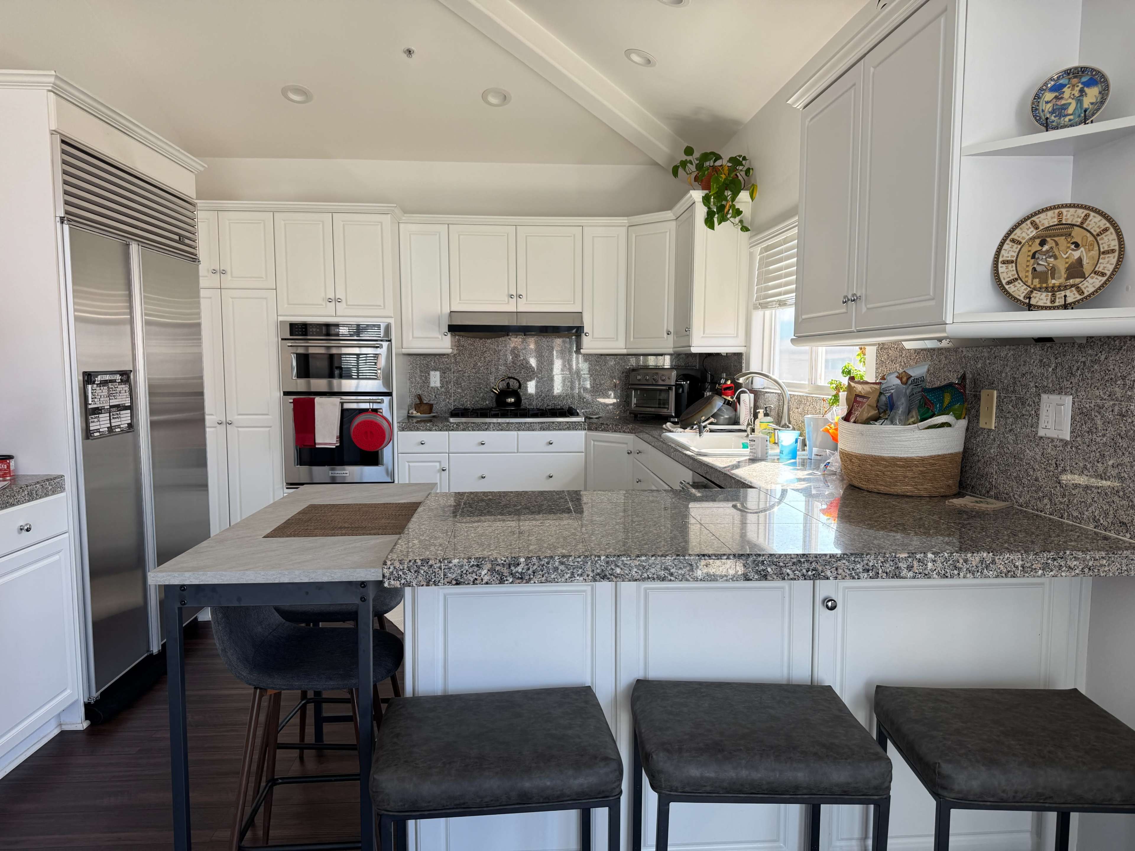 Beach home, bright, great for video and photo shoots, lifestyle shoots Image in South Redondo, Redondo Beach, CA