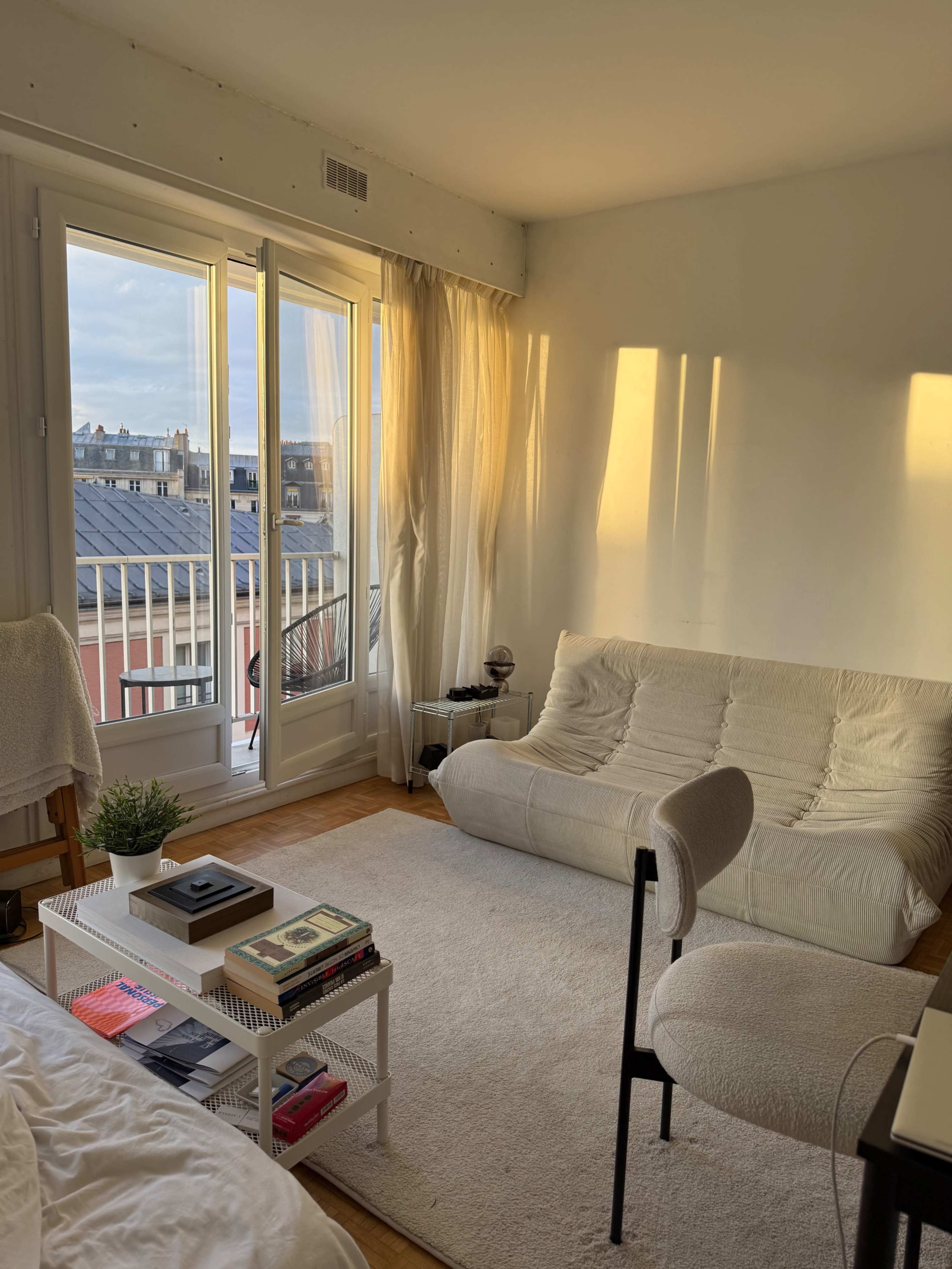 Studio photo lumineux et minimaliste - Paris Image in Plaine-Monceau, Paris