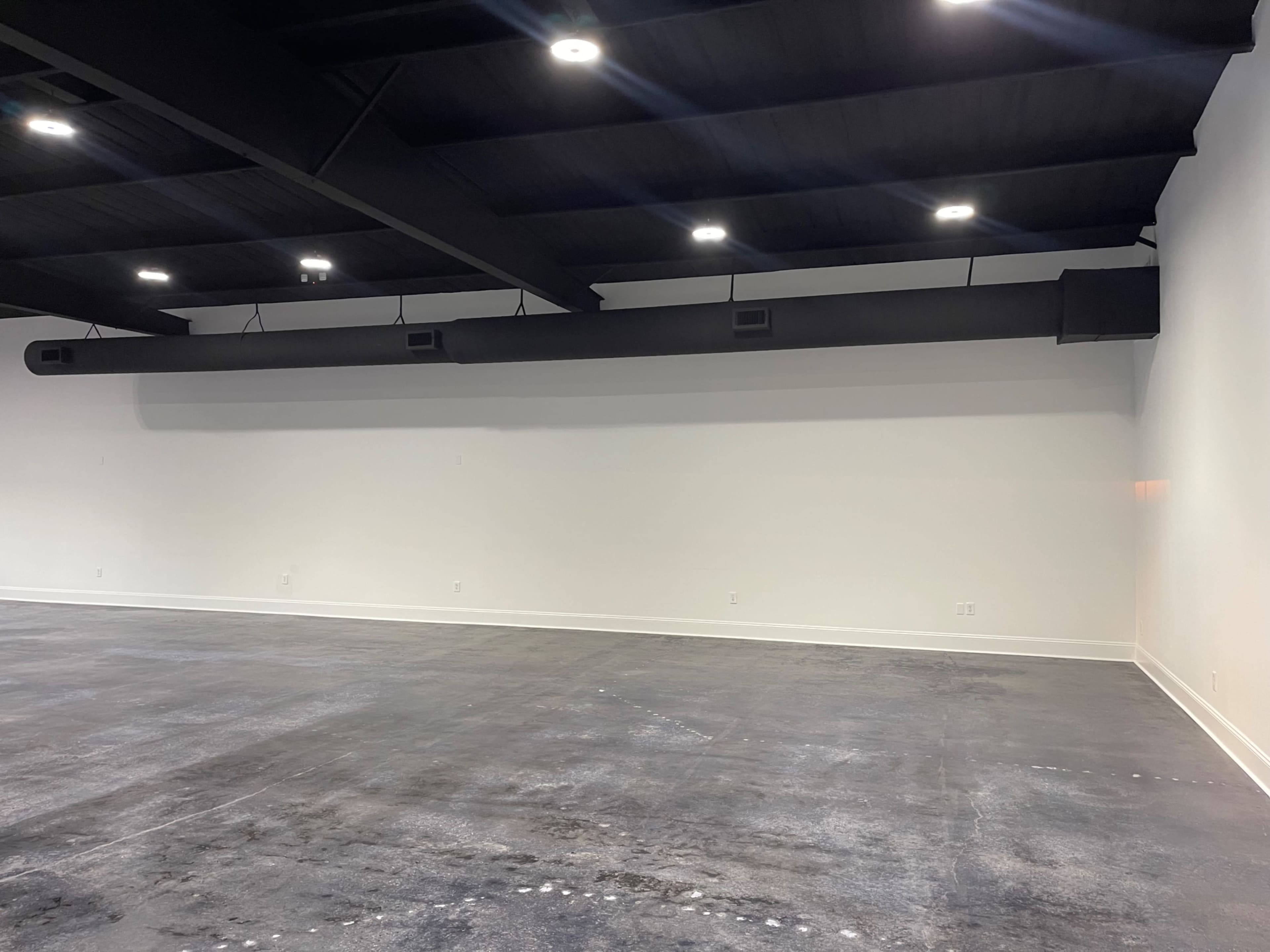 Open concept for a variety of possibilities. Image in New Iberia, New iberia, LA