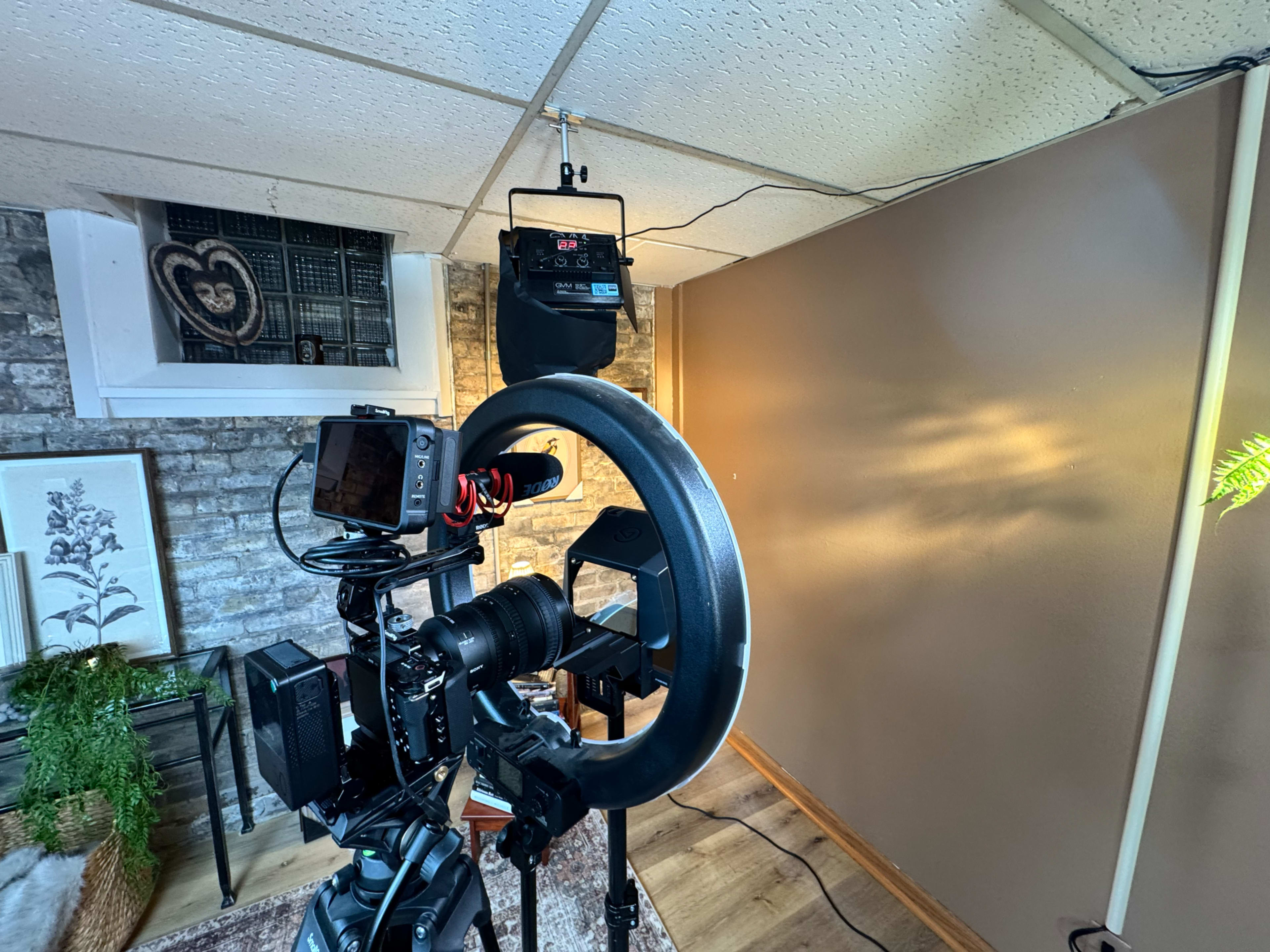 Urban-Chic Podcast Studio blocks from Marquette University Image in Merrill Park, Milwaukee, WI