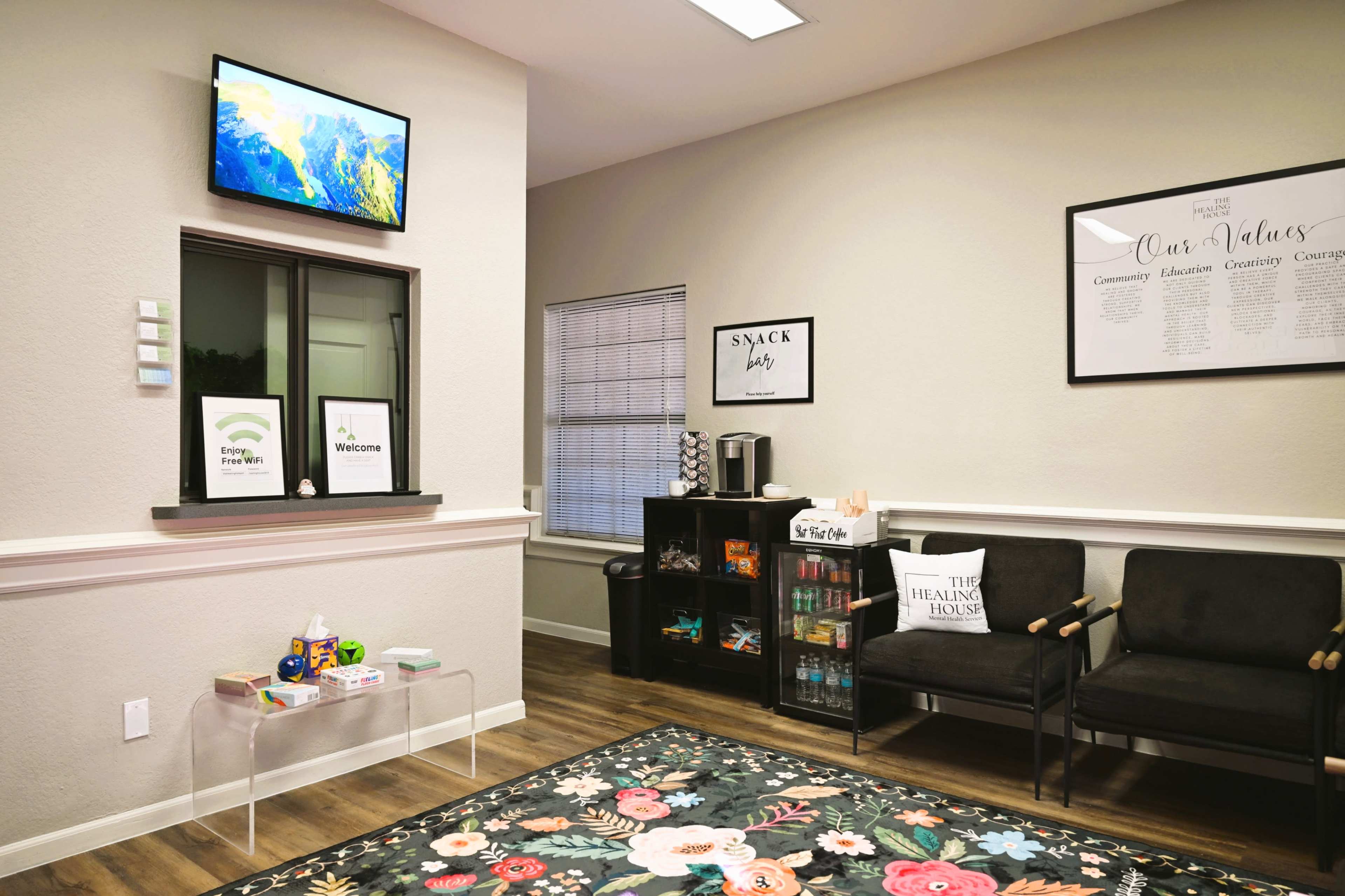 Inviting Bright Space for Small Groups & Meetings in Gilbert Image in Gilbert, Gilbert, AZ