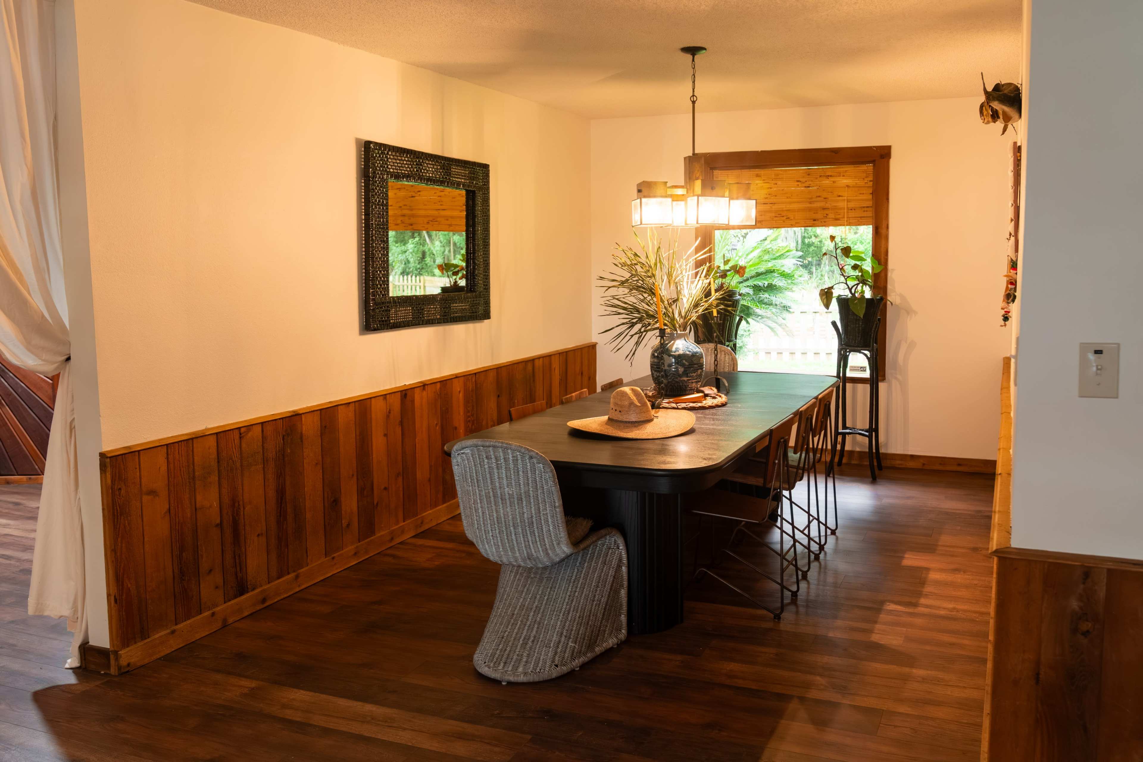 Lake Chalet - old Florida cabin chic Image in Land O' Lakes, Land O Lakes, FL