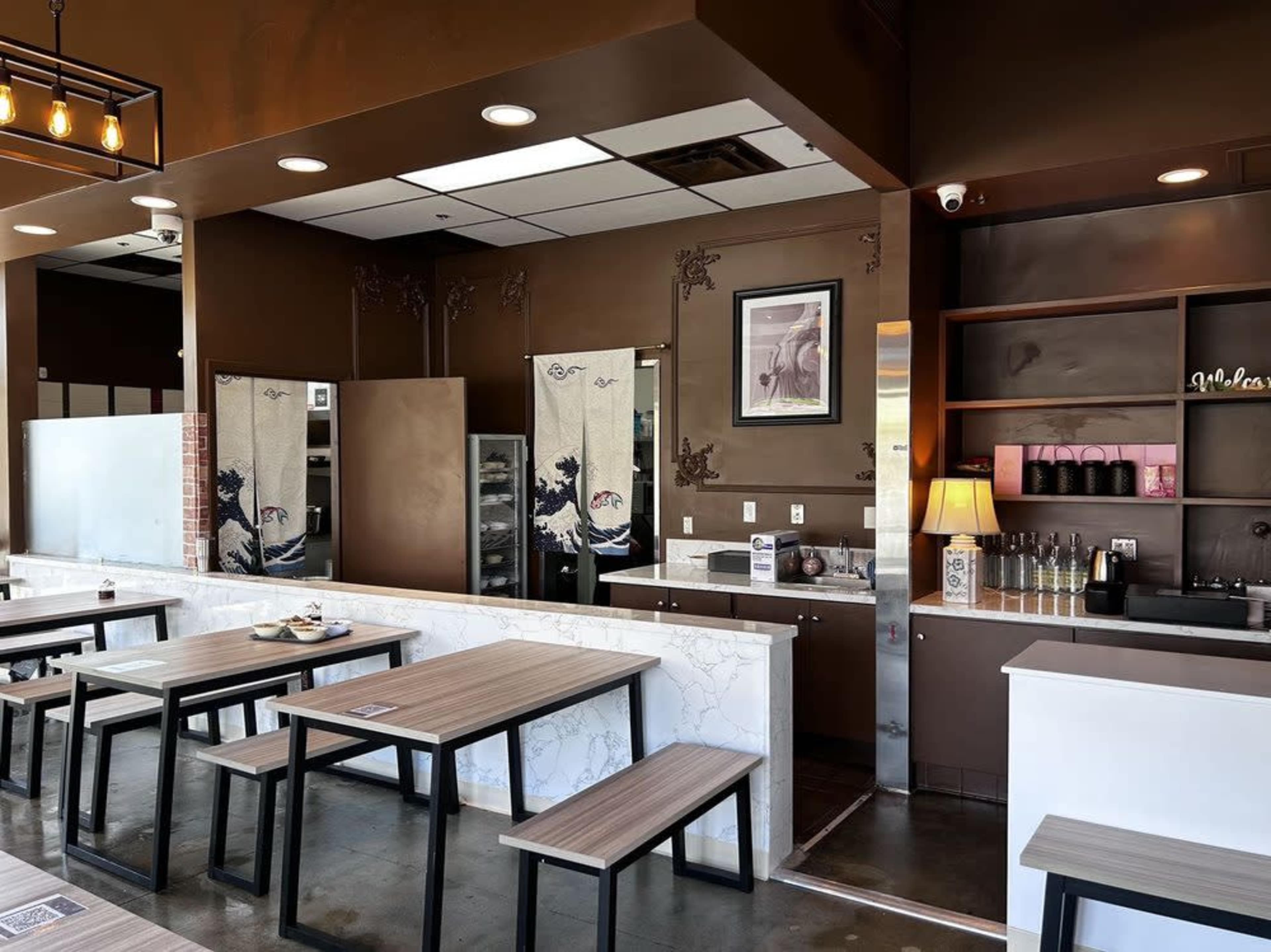 Upscale Garden Oasis with Indoor-Outdoor Dining & Patio Vibes Image in City of Industry, city of industry, CA