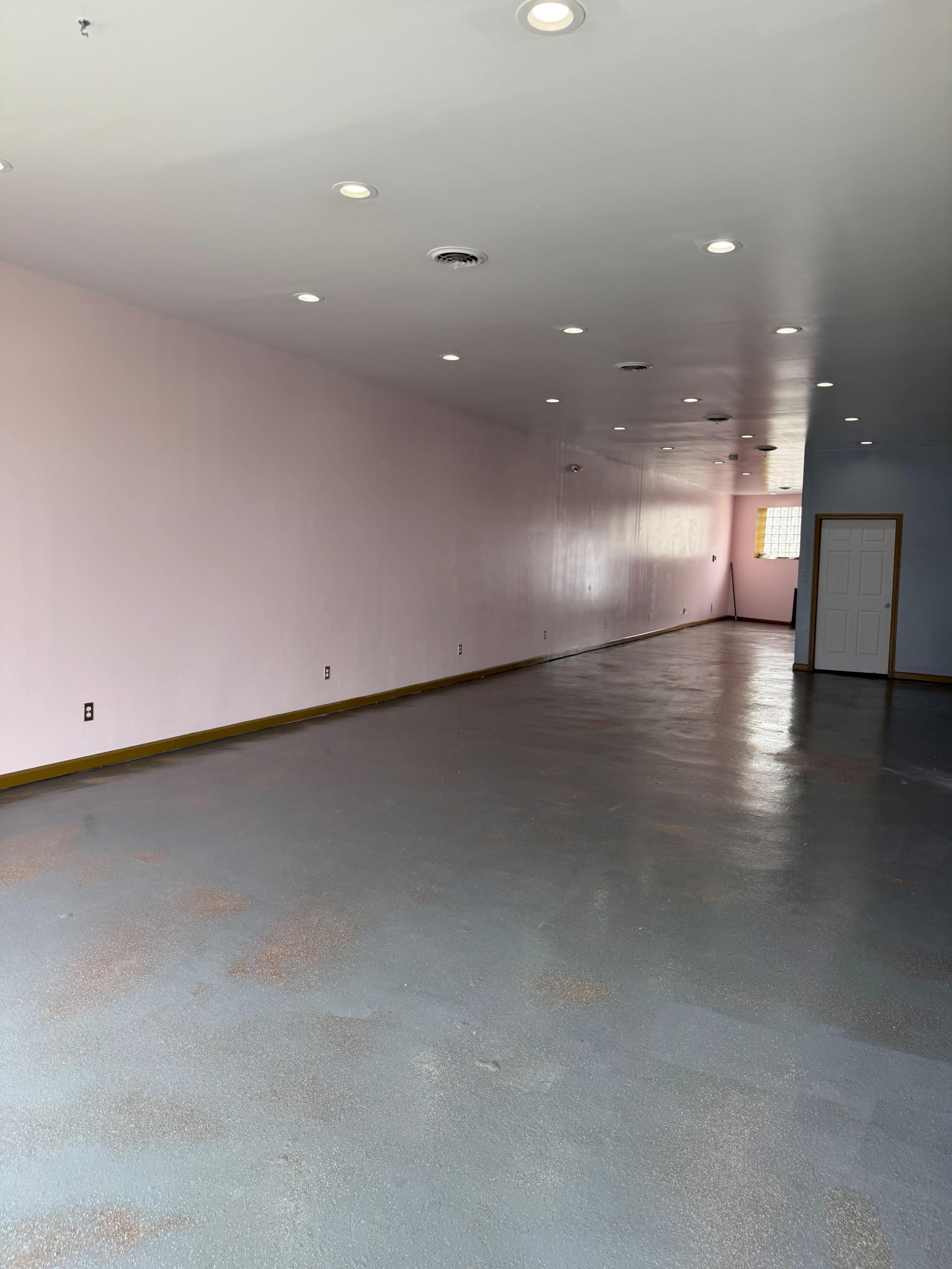 Waiisted Created Content Space Image in Roseville, Roseville, MI