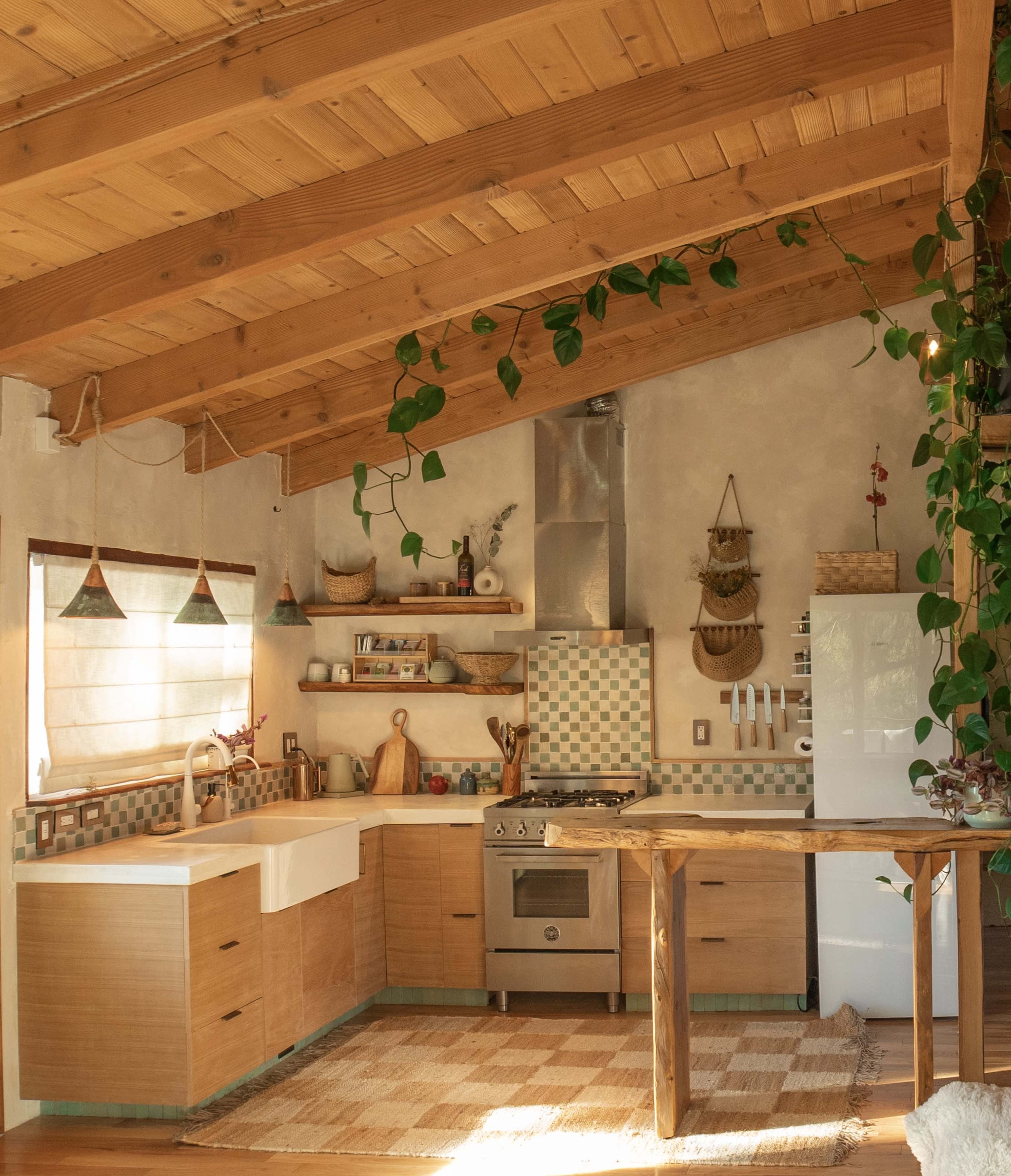 Treehouse Modern Cabin in the Topanga Mountains Image in Topanga, Topanga, CA