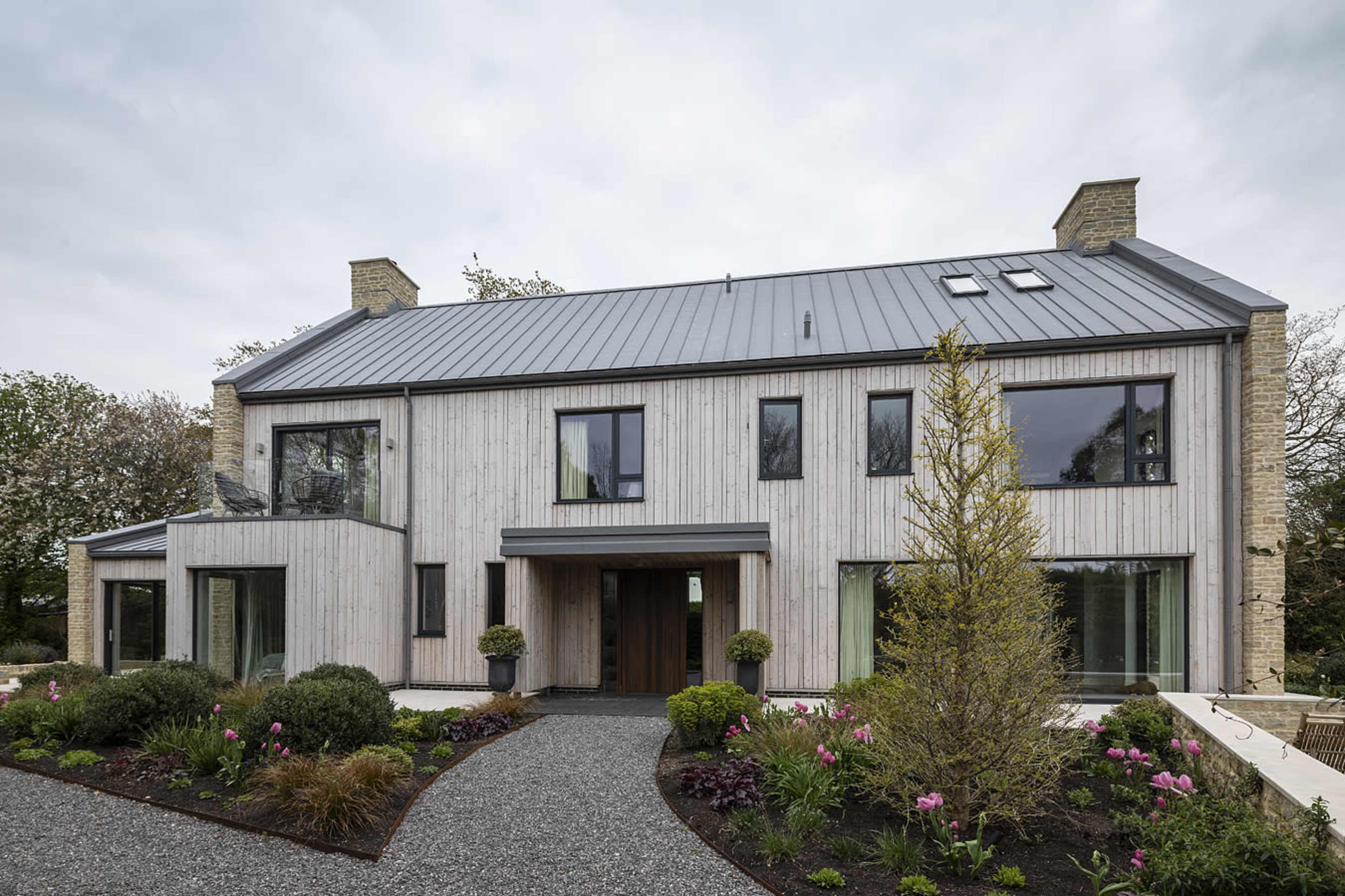 Gorgeous New Build With Modern Interiors and Sea Views Image in Appledram, West Sussex, ENG