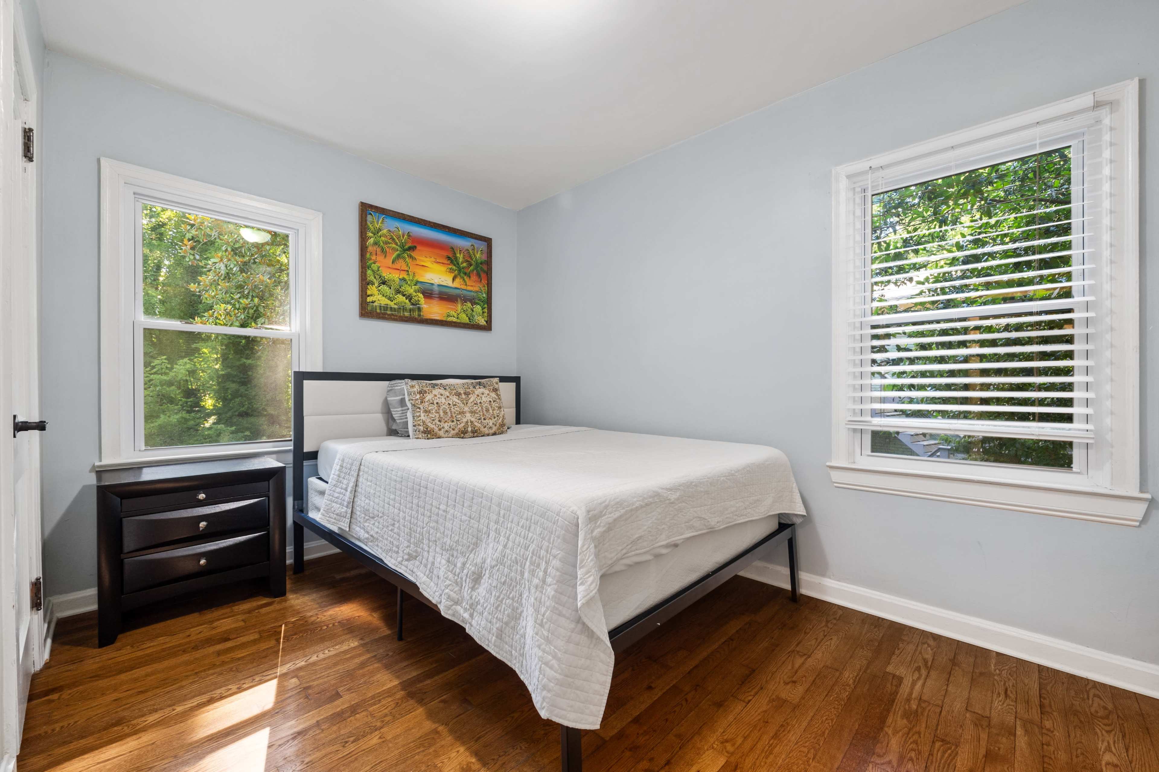Chic Ranch-Style Retreat Image in Cascade Road, Atlanta, GA