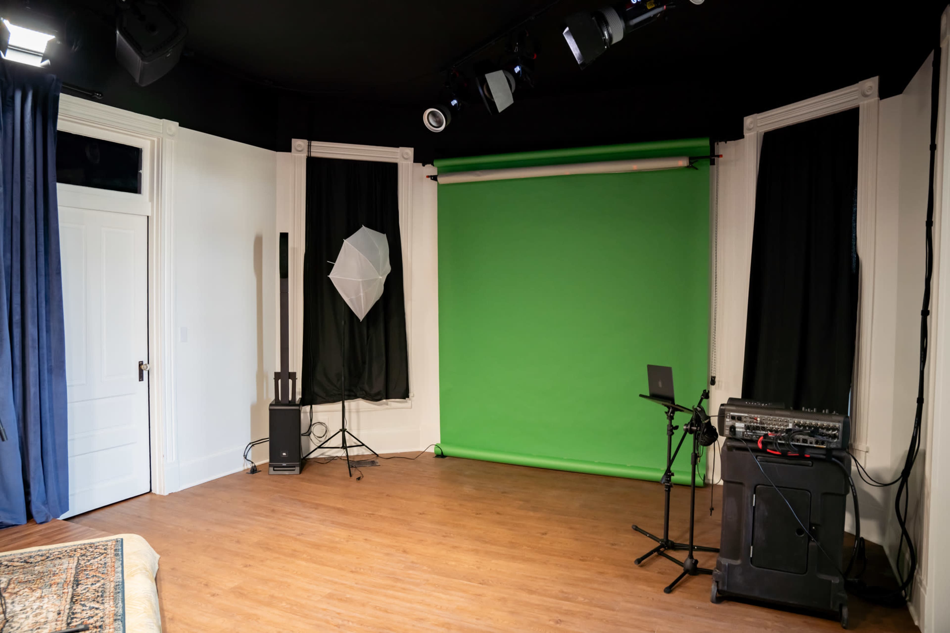 Historic Nashville House - Video and Performance Space Studio Image in Midtown, nashville, TN