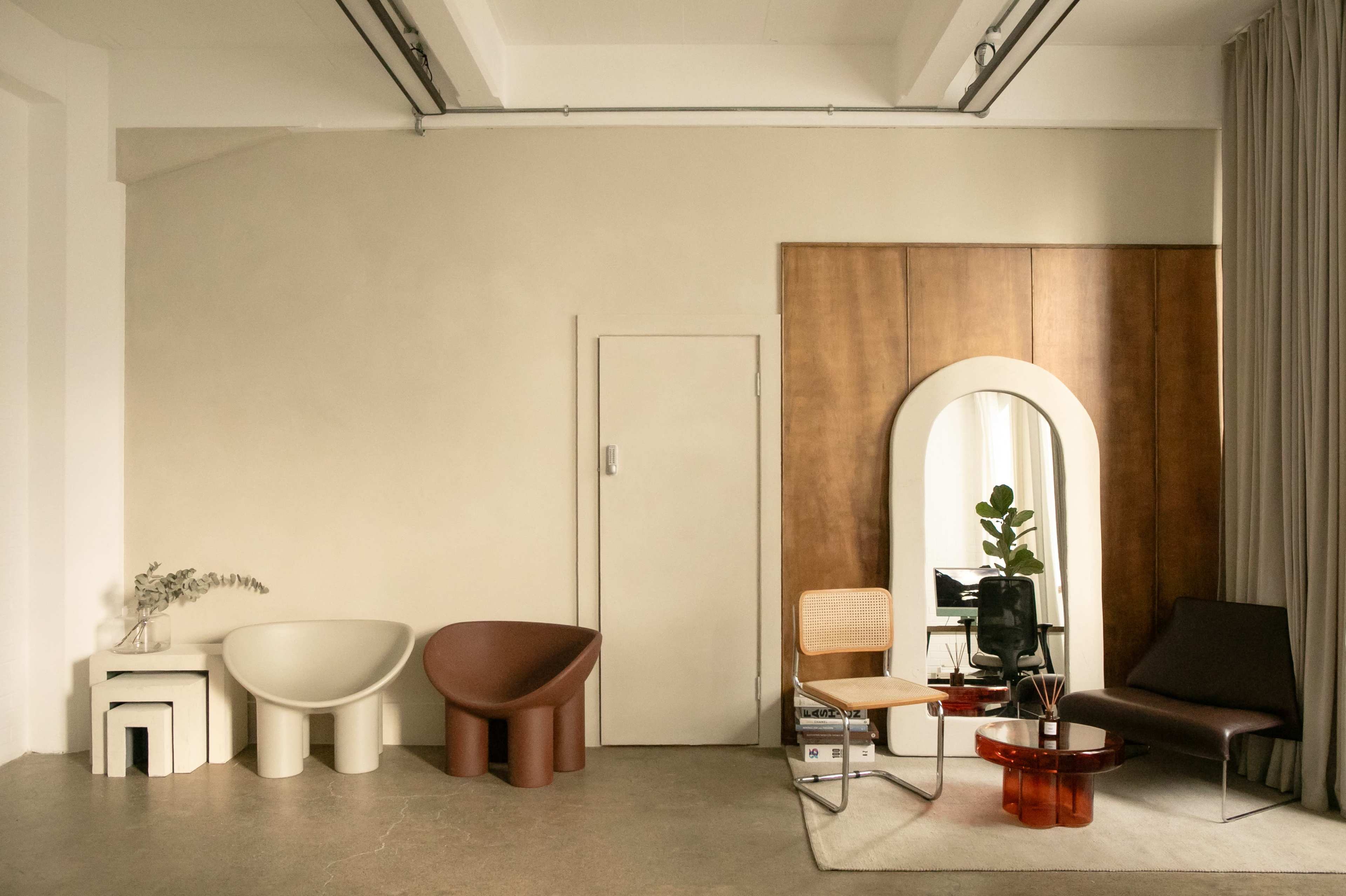 Minimalist Photo Studio in West London Image in Ladbroke Grove, London, ENG