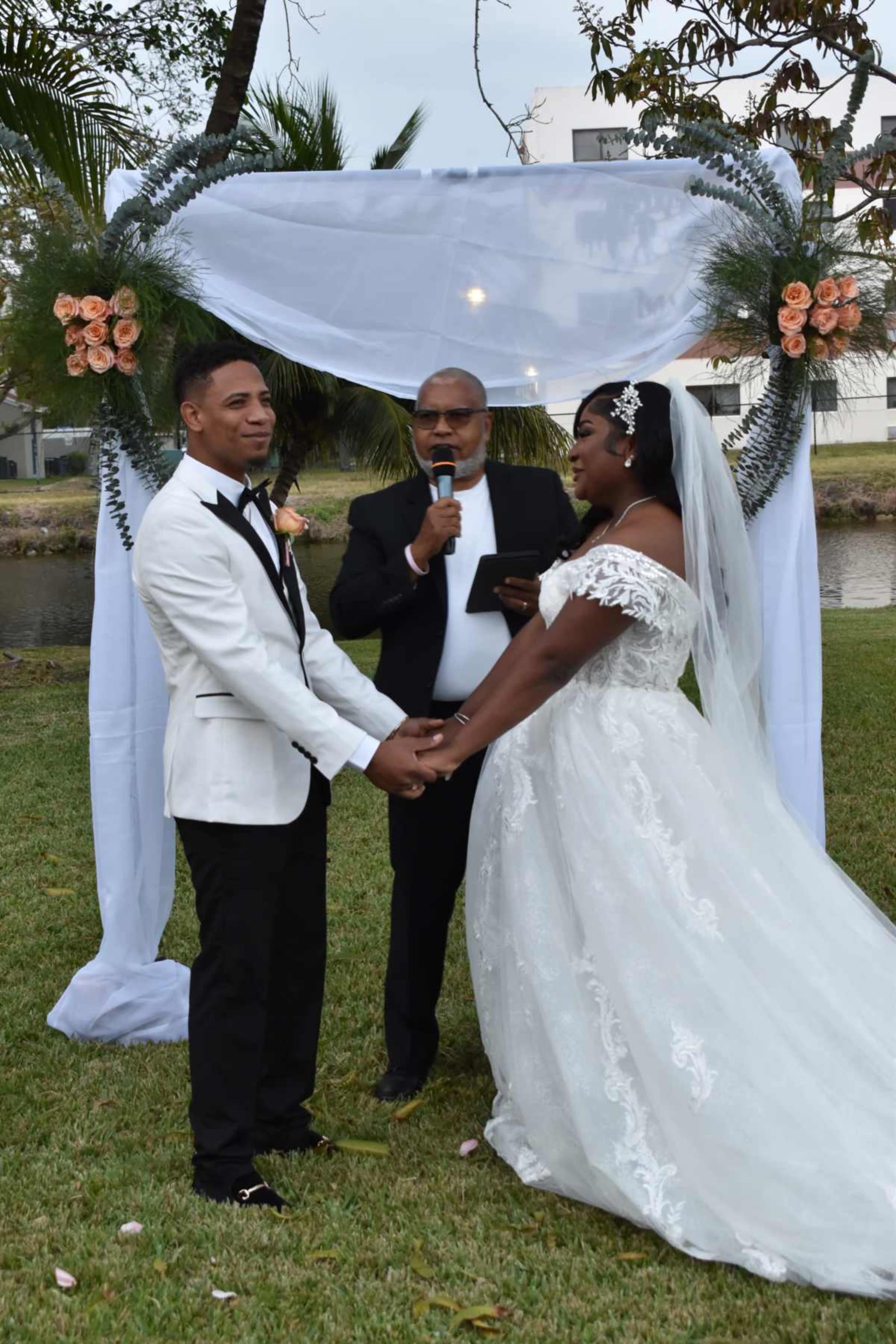 Oasis in the Gardens Image in Biscayne Gardens, Miami, FL