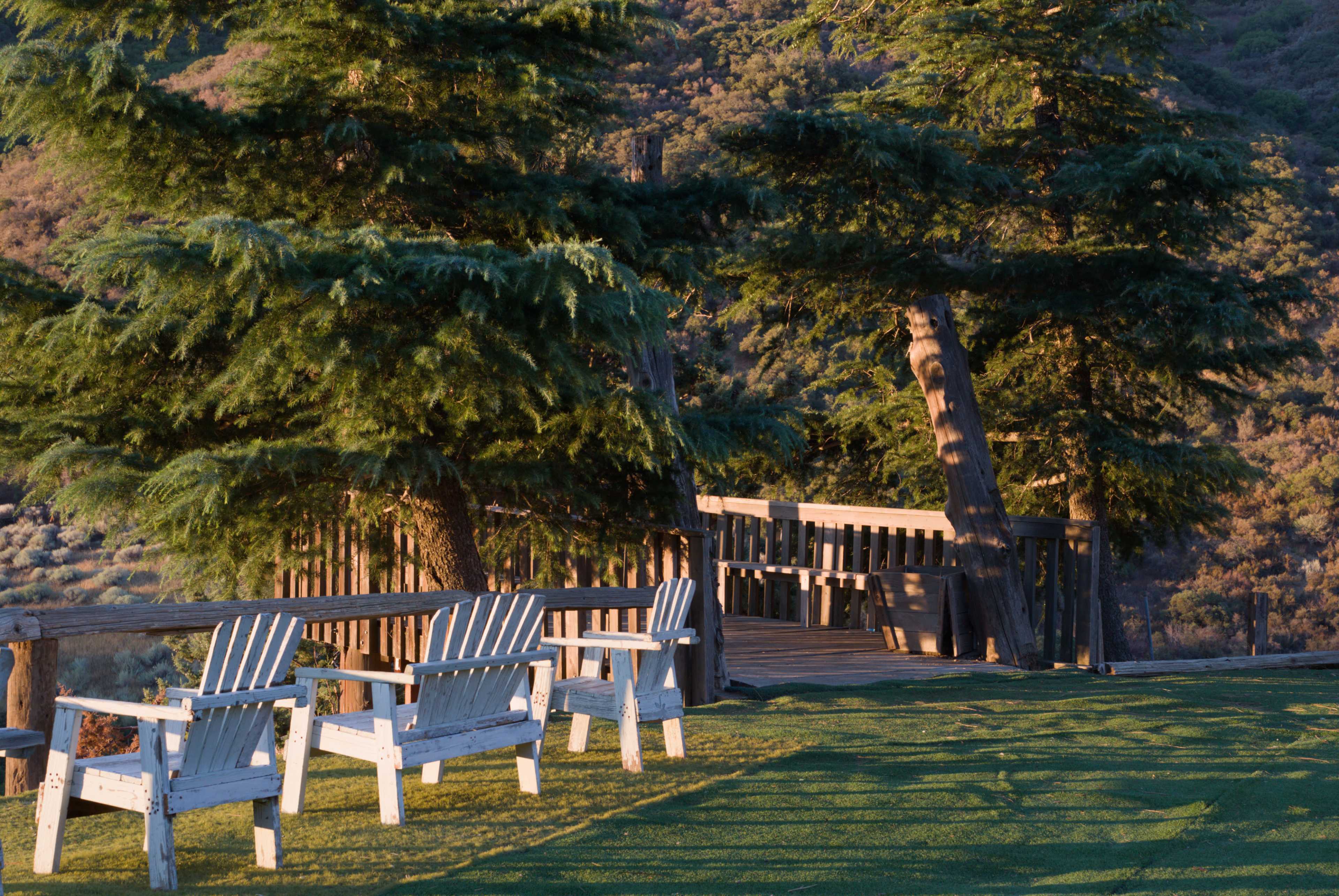 Cliffside Gazebo Overlooking Desert Valley Image in Leona Valley, Leona Valley, CA