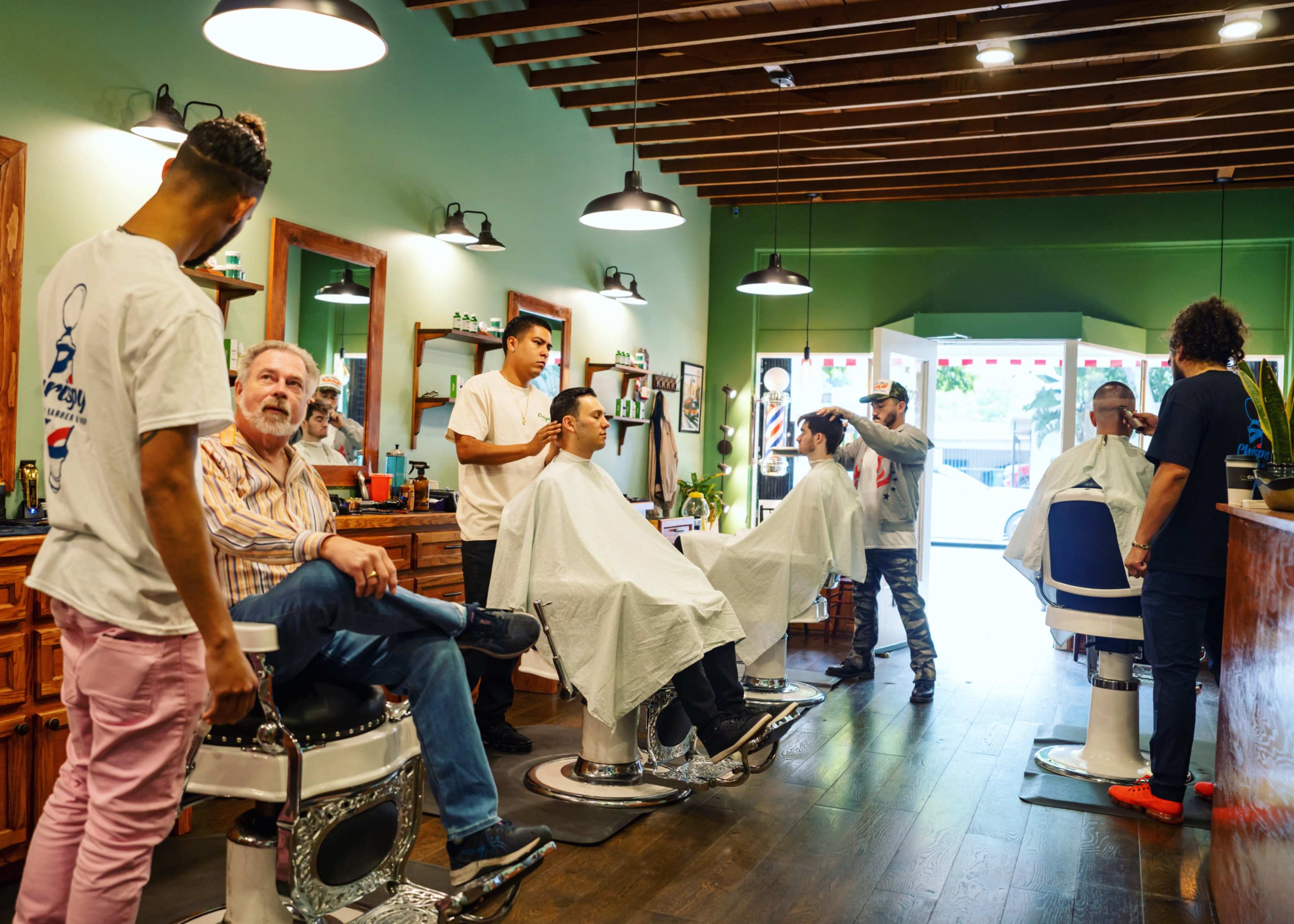 Classic Modern Luxury Barbershop Image in Beverly Grove, Los Angeles, CA