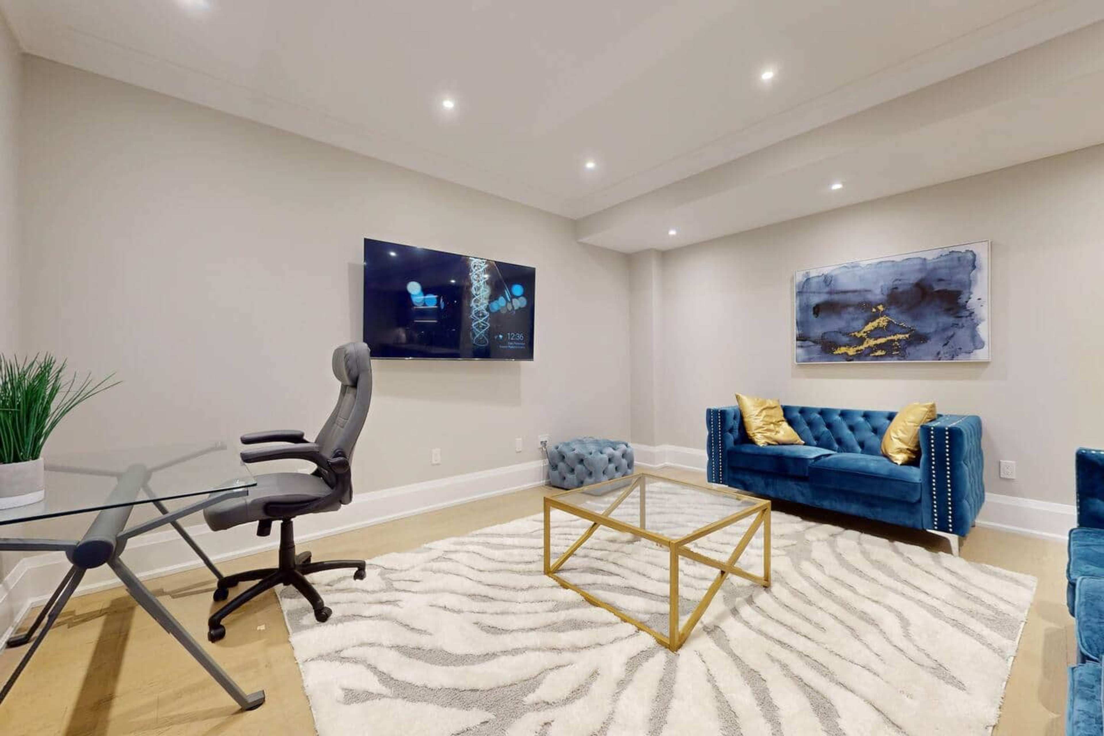 Luxury Designer Home in Etobicoke Image in Islington - City Centre West, Toronto, ON