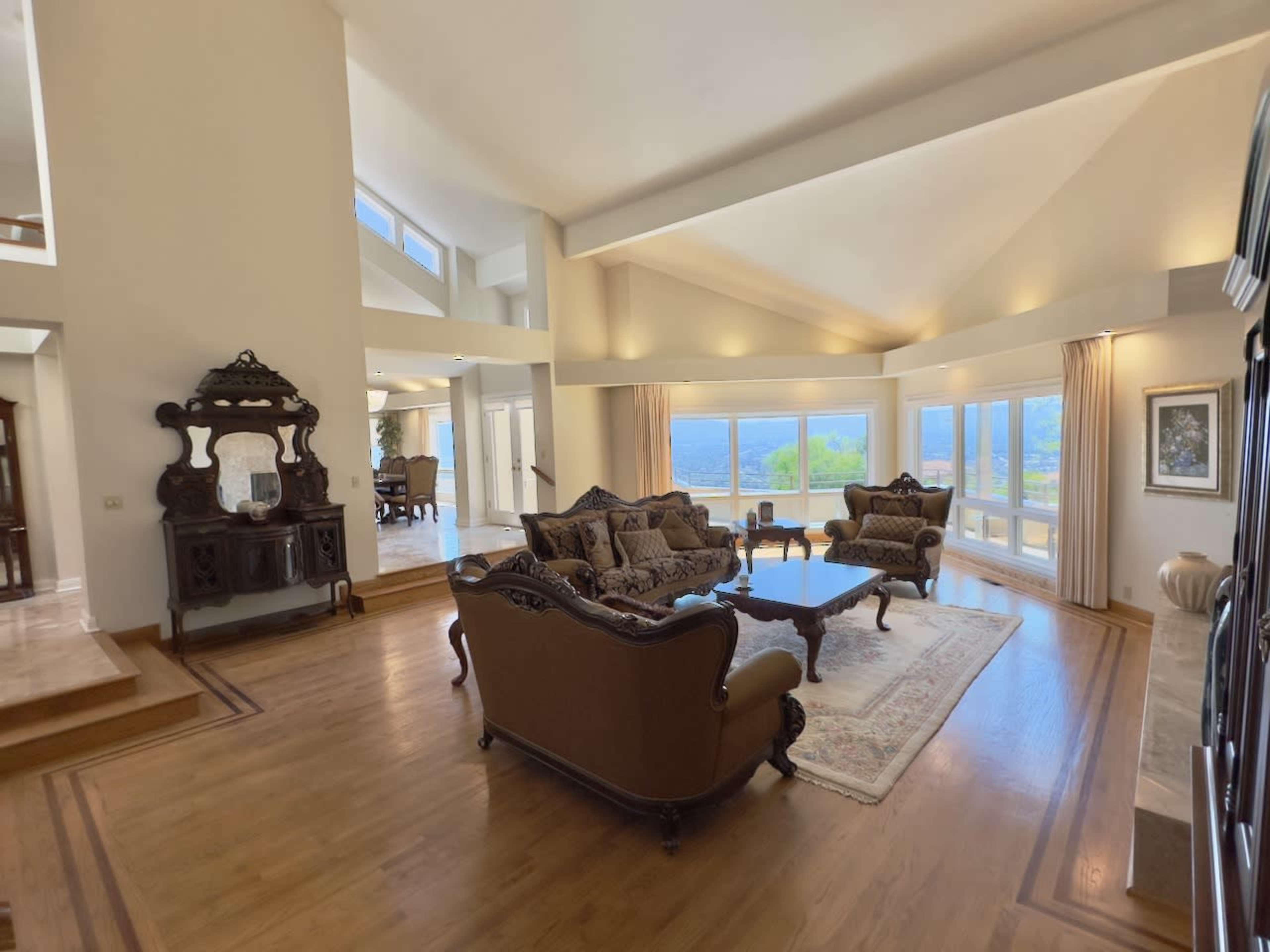 Mountain Home with a grand view of Silicon Valley Image in East Foothills, San Jose, AS