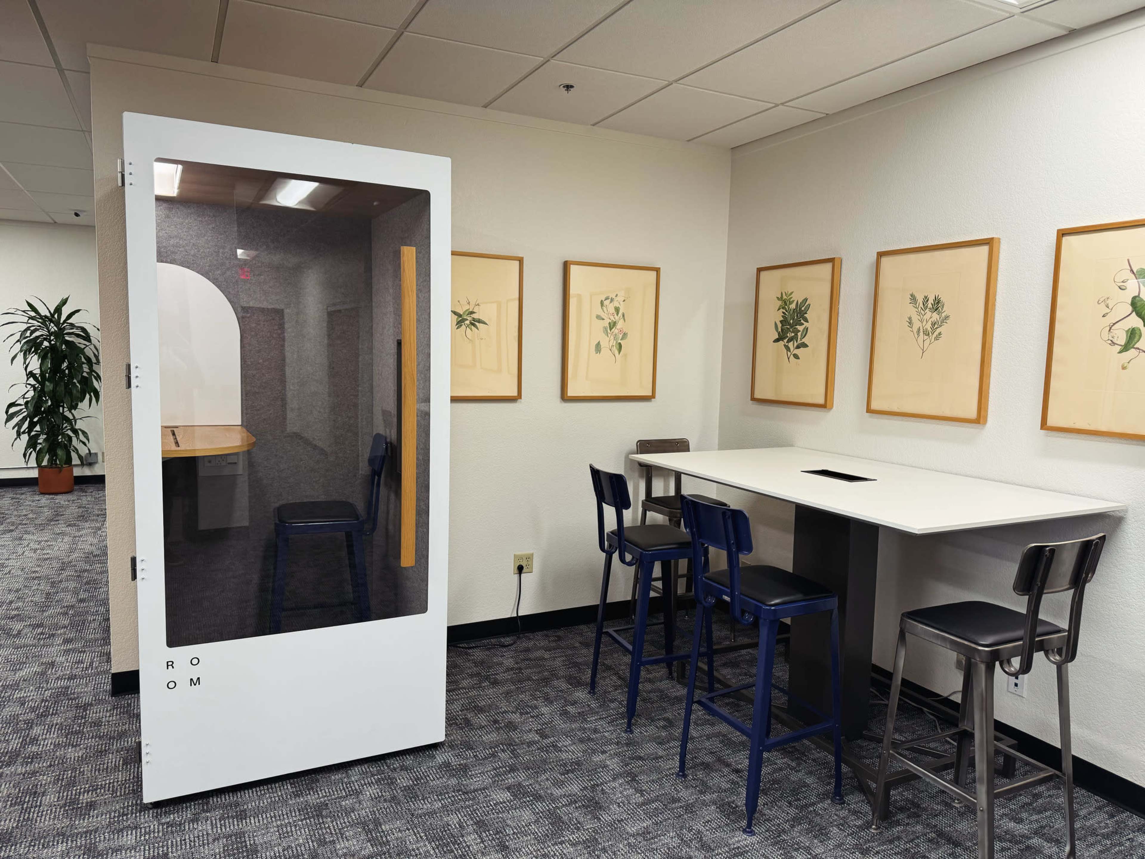 Meeting Room at Coworking Space in Midtown Sacramento Image in Midtown, Sacramento, CA