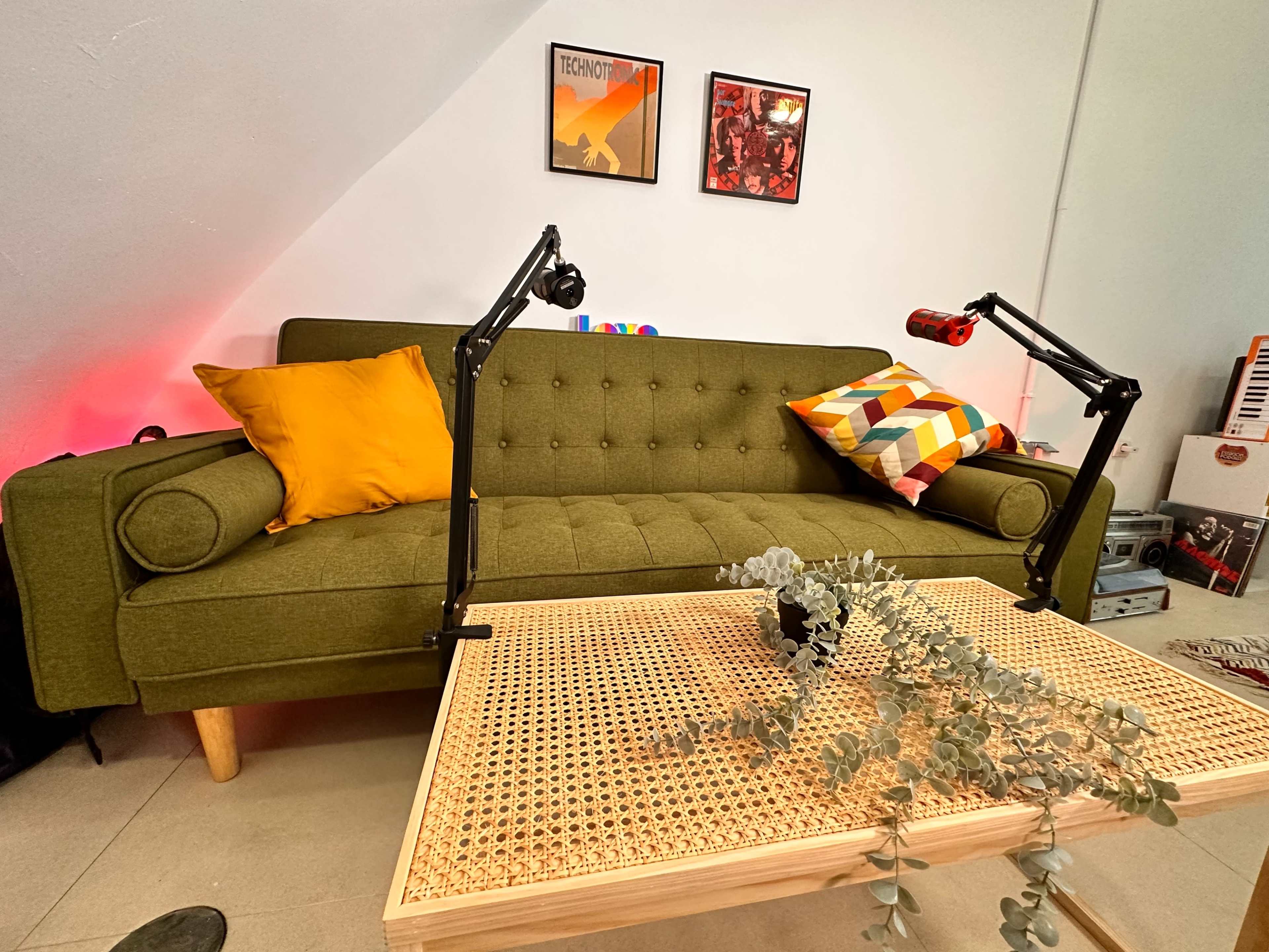 Estudio set de podcasts Image in Valdezarza, madrid, M