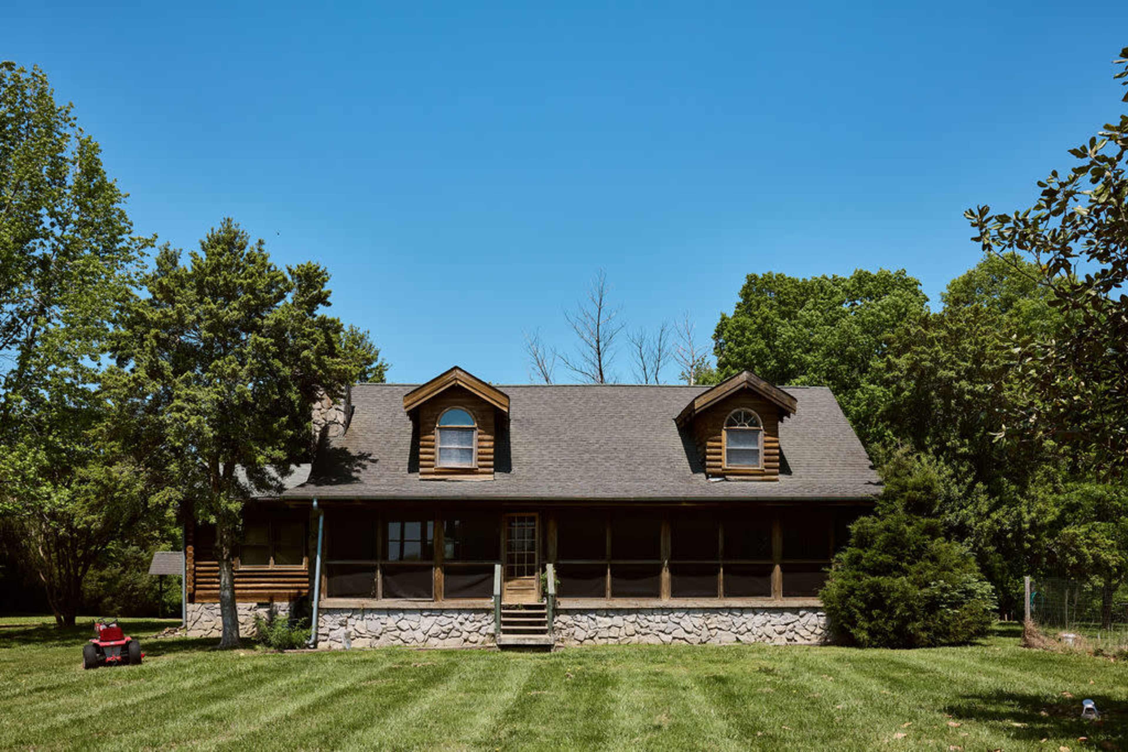 Country Cabin on 5 acres Image in , chapmansboro, TN