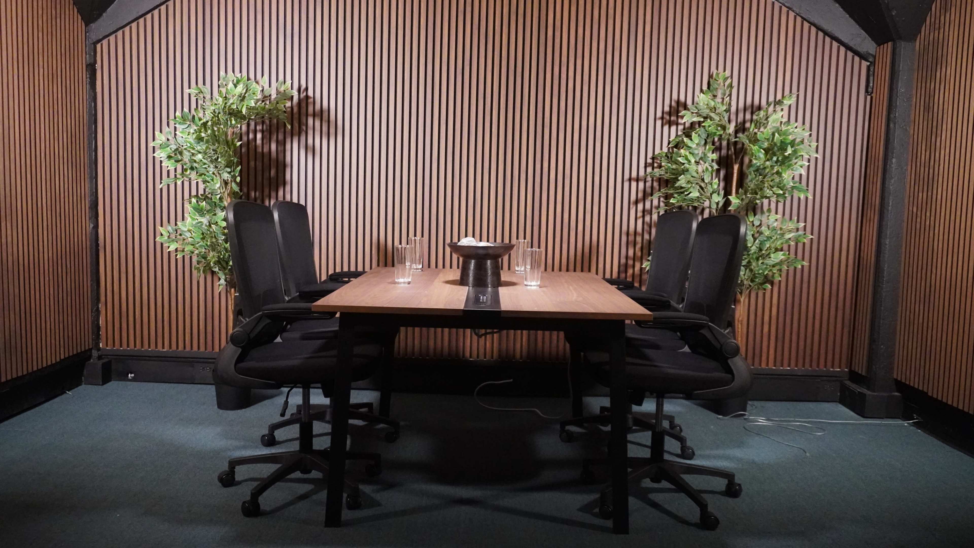 Premium Podcast room w/ 3-cam set up Image in Northern Waterfront, San Francisco, CA