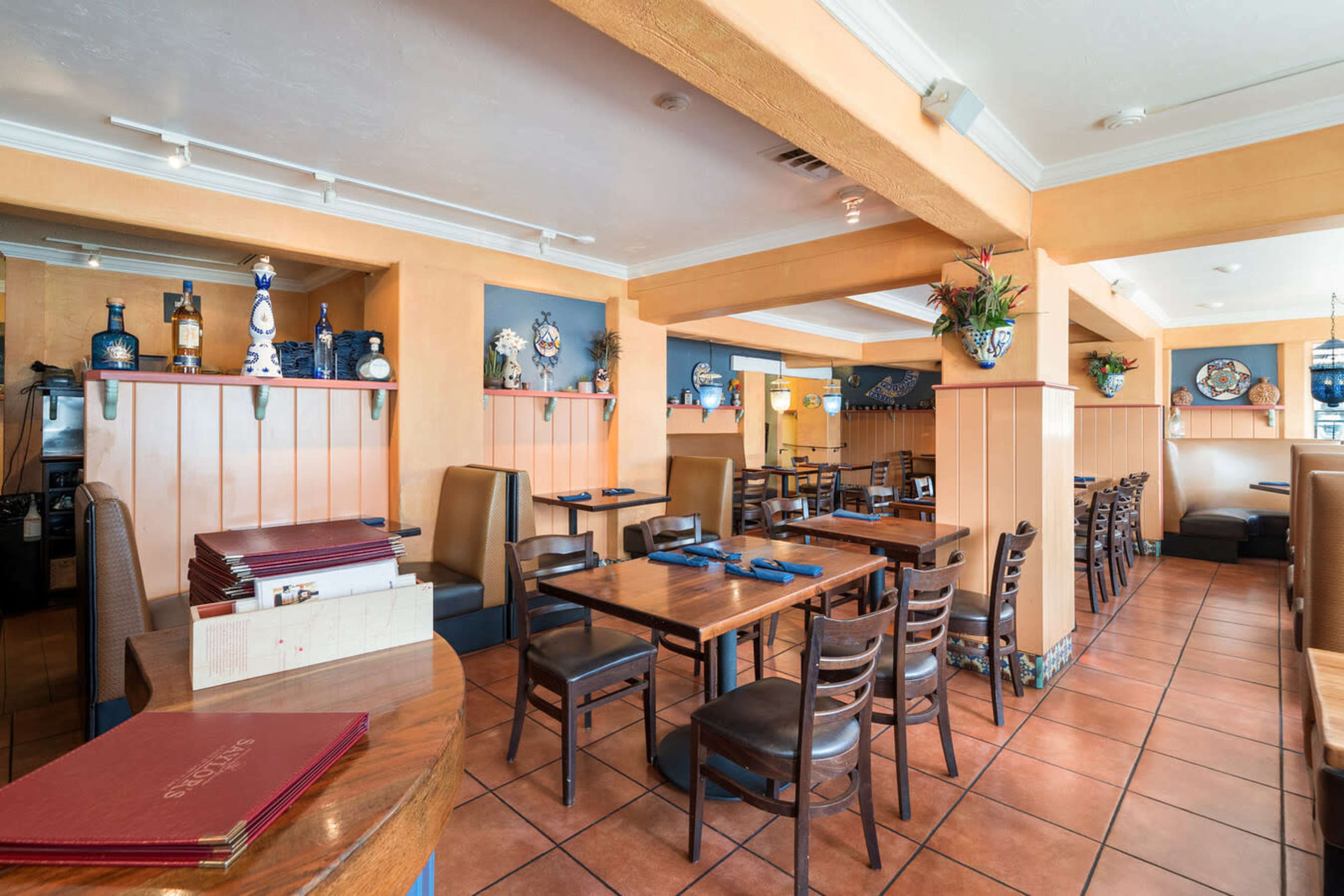Restaurant with Old Charm for Meetings and Photoshoot by the Water Image in Sausalito, Sausalito, CA