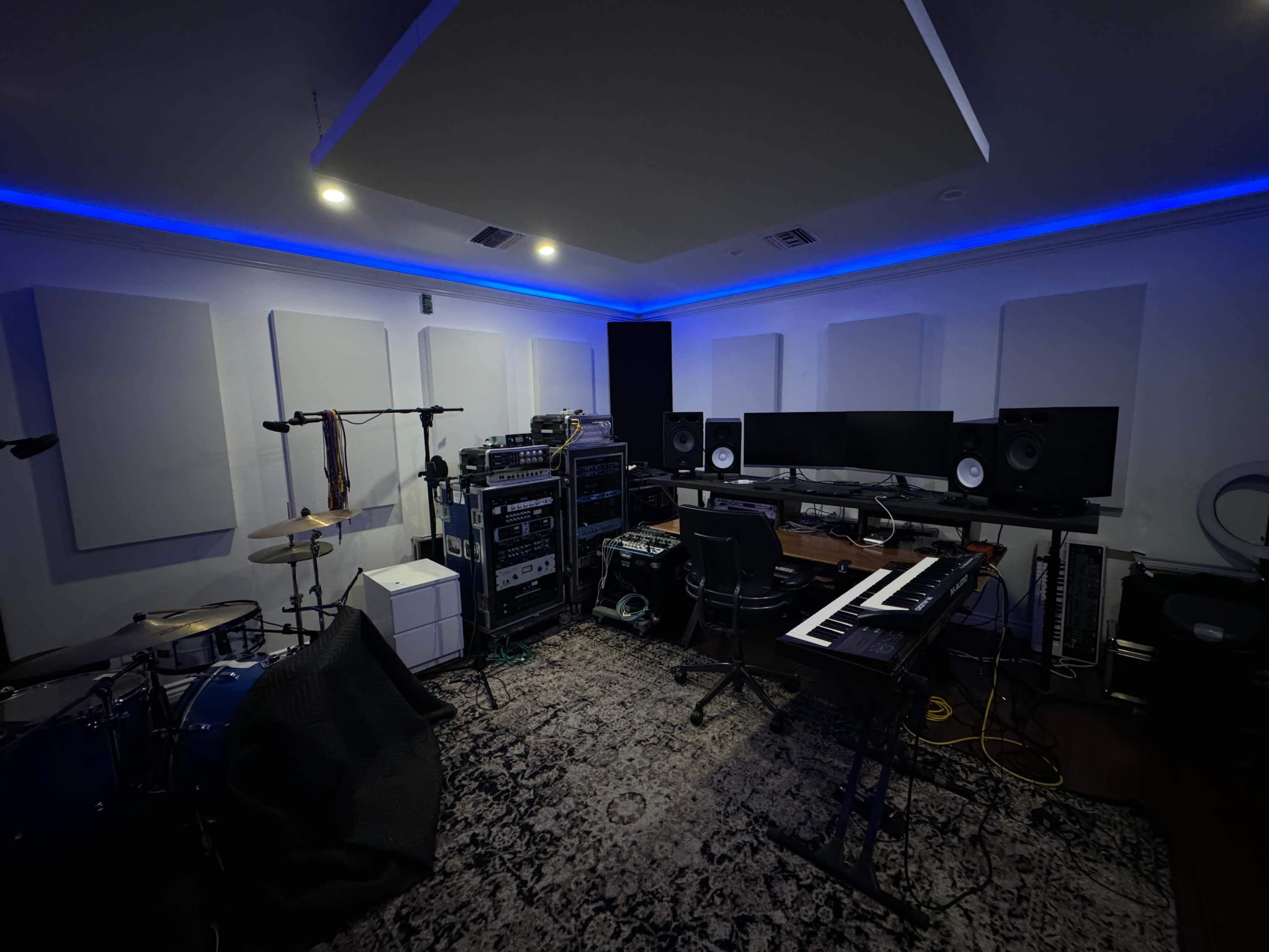 Spacious Recording Studio Image in Valley Glen, North Hollywood, CA