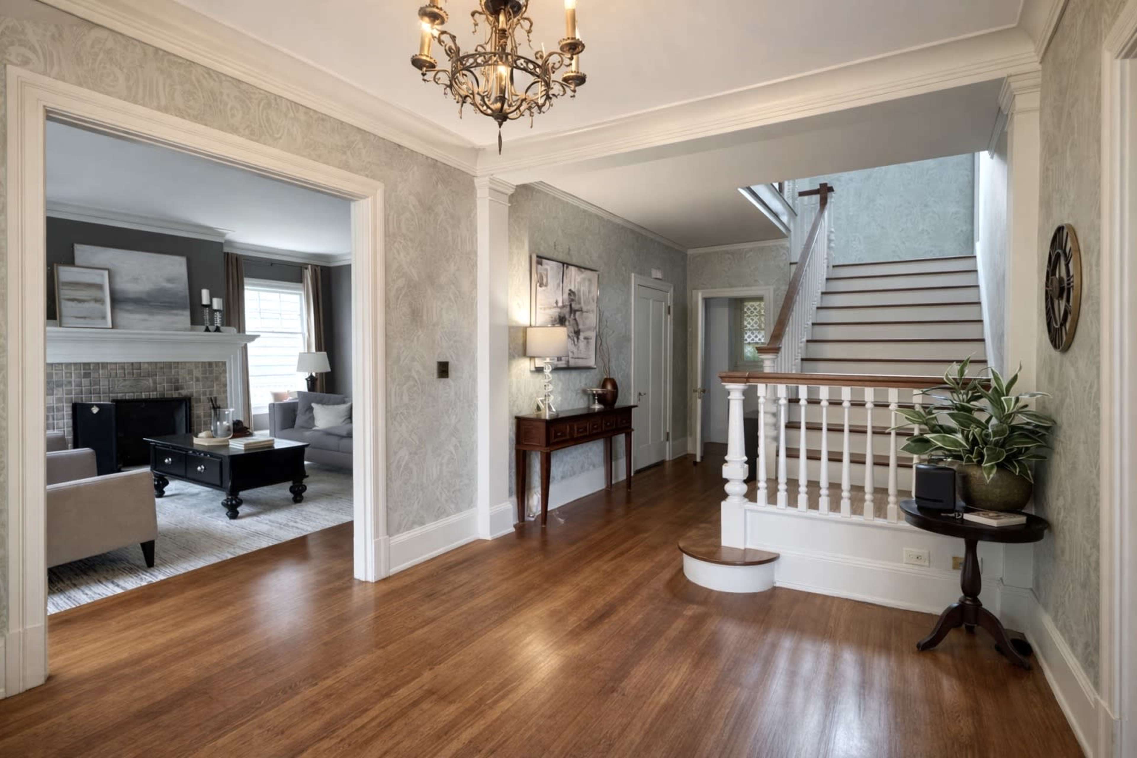 Classic English Colonial View Home! Image in Rainier Valley, Seattle, WA