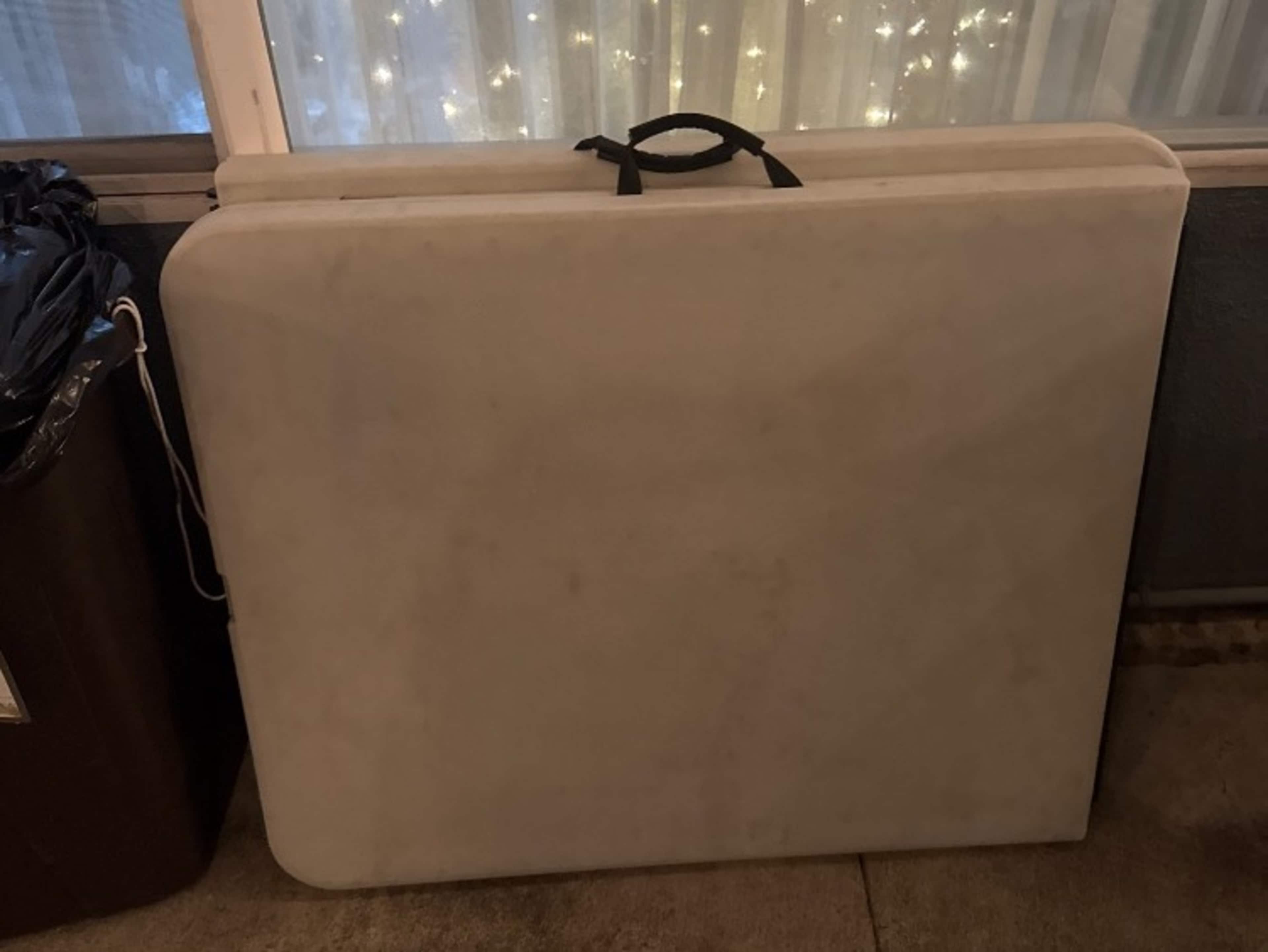 2 - 6 foot tables