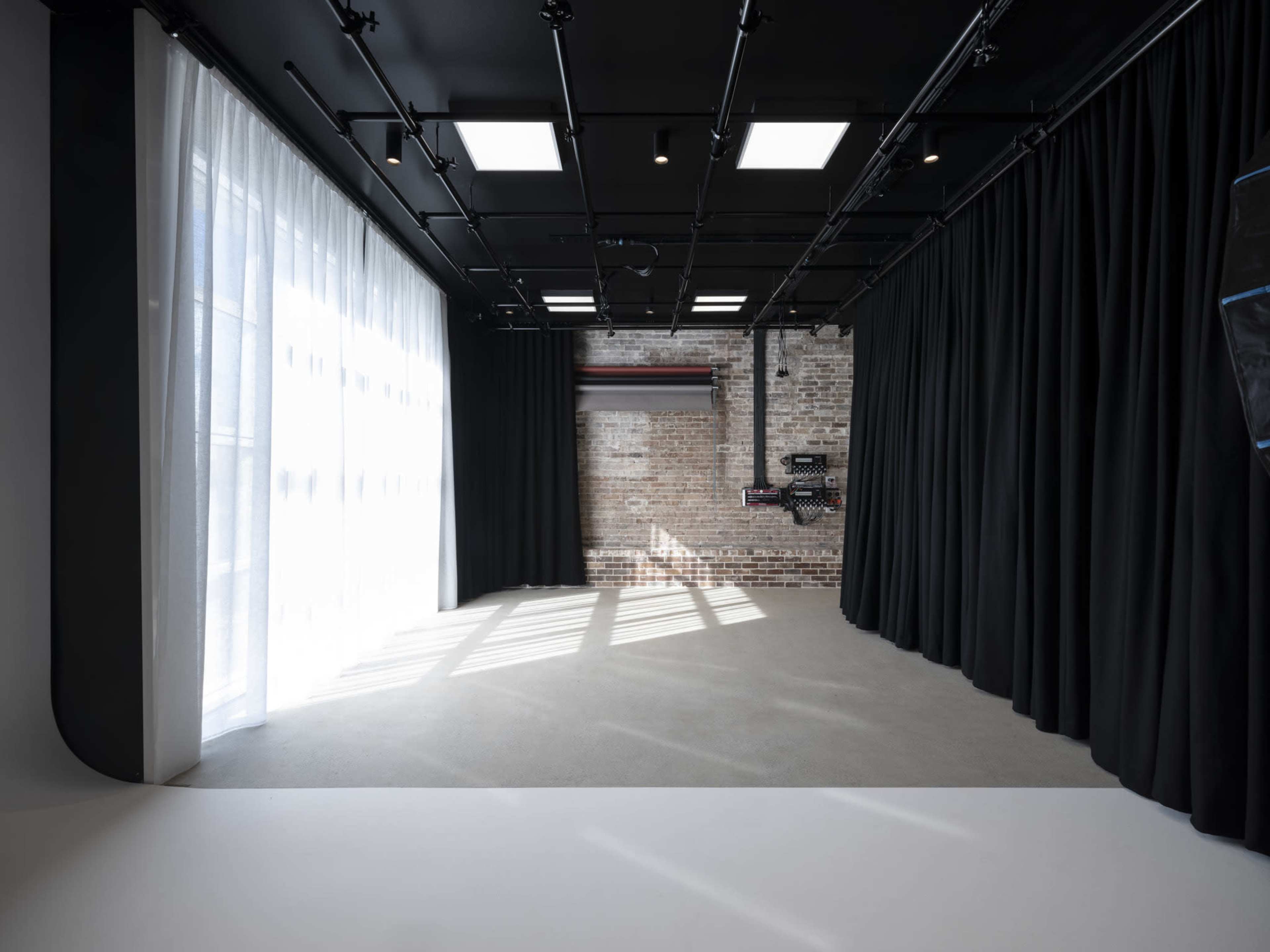 Photographic & Film Sound Studio w/high corner CYC Image in Crows Nest, Crows Nest, NSW