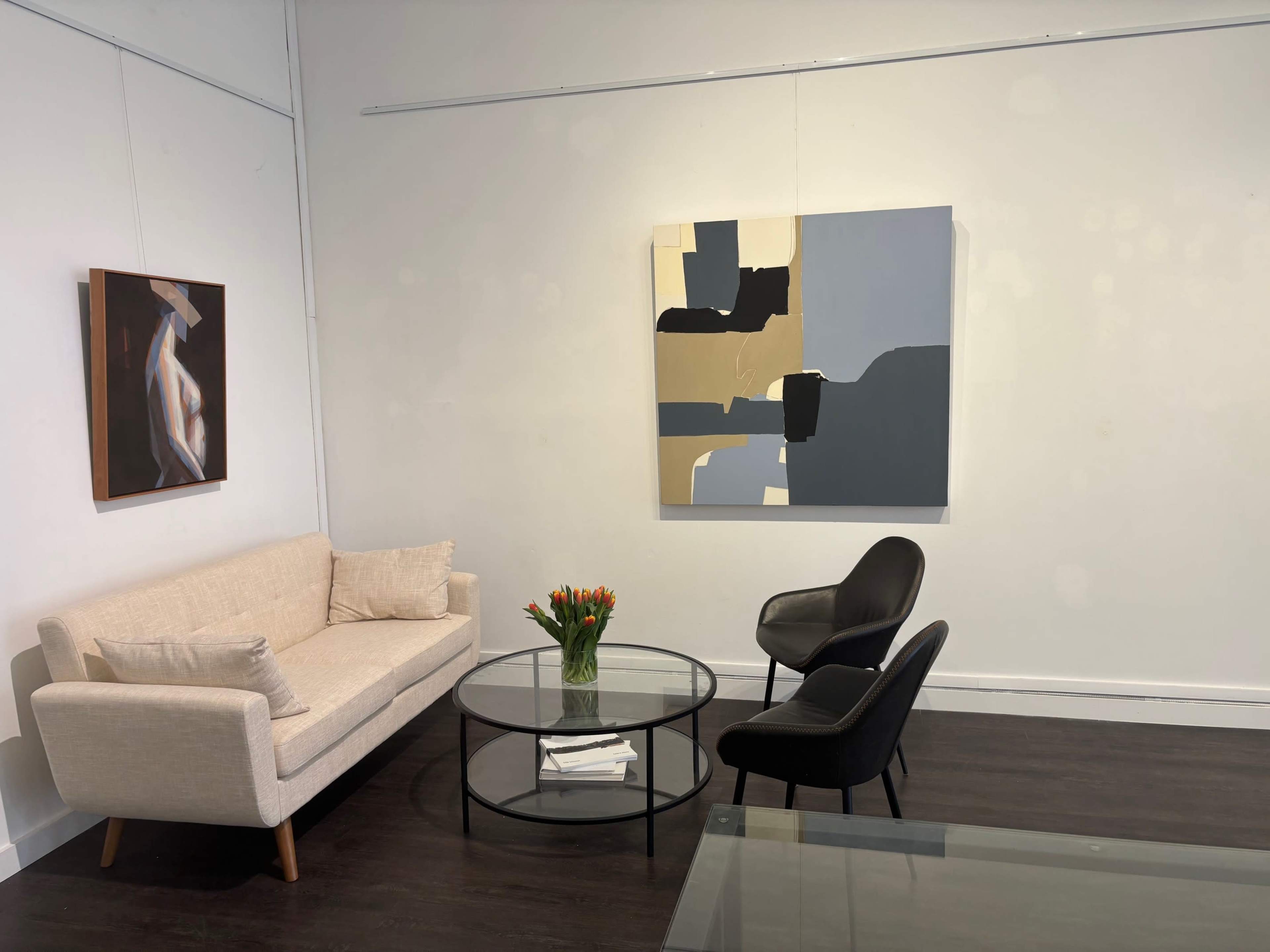 Fine Art Gallery in Boston Art District Image in South of Washington, Boston, MA