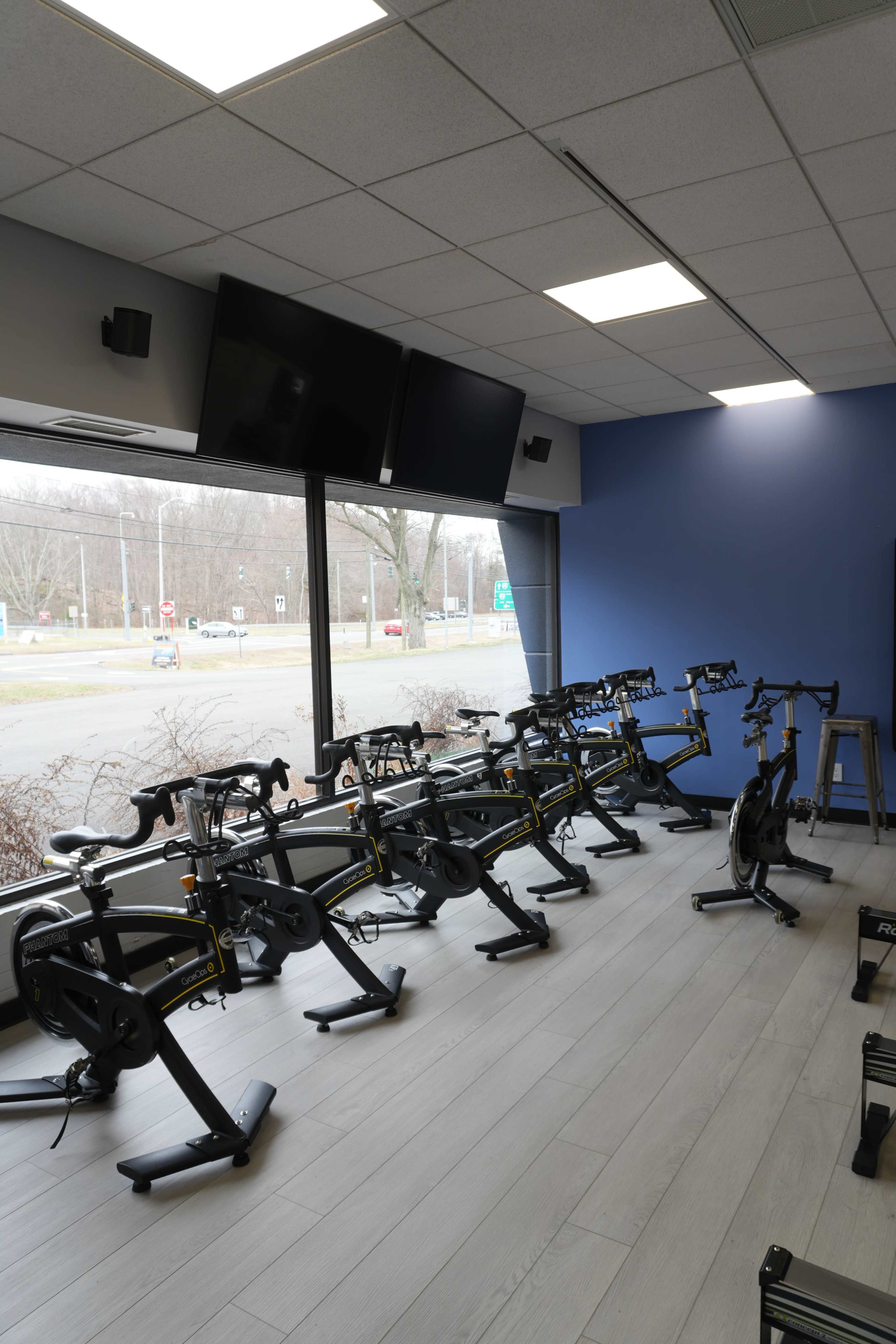 Large 6,000 sq ft fitness studio - clean, bright natural light. AC/Heat Image in Guilford, GUILFORD, CT