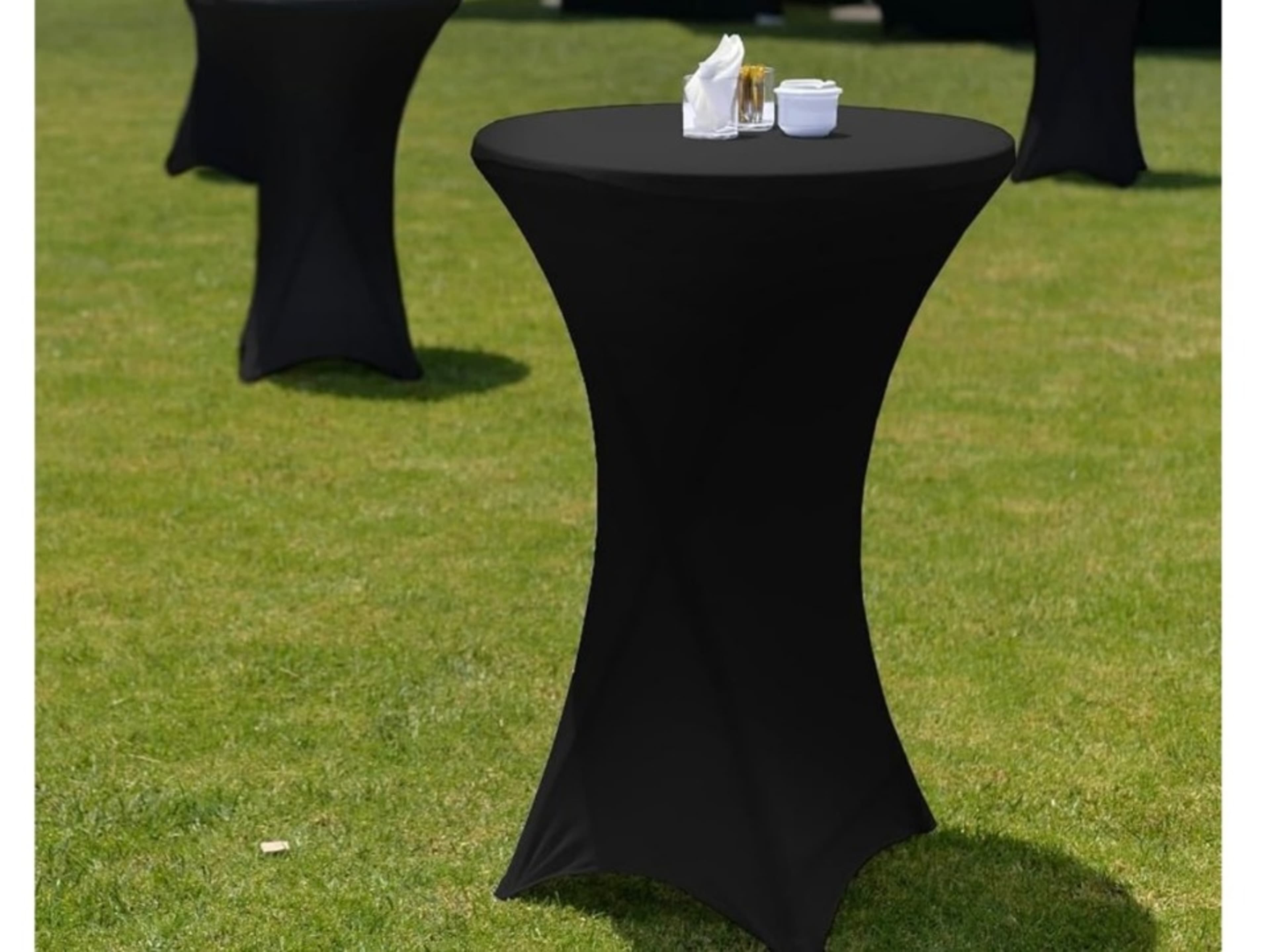 round cocktail table