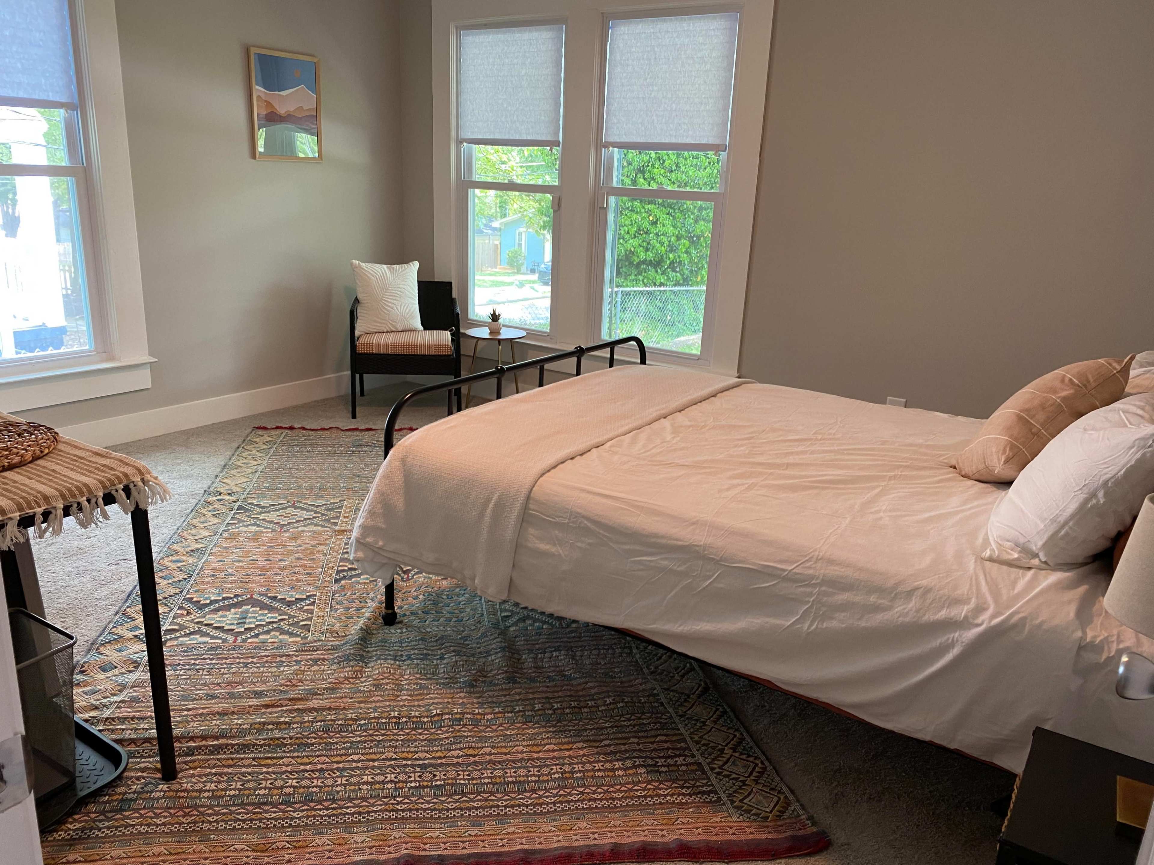 Cozy Bright Bungalow in Venetian Hills Image in Venetian Hills, Atlanta, GA