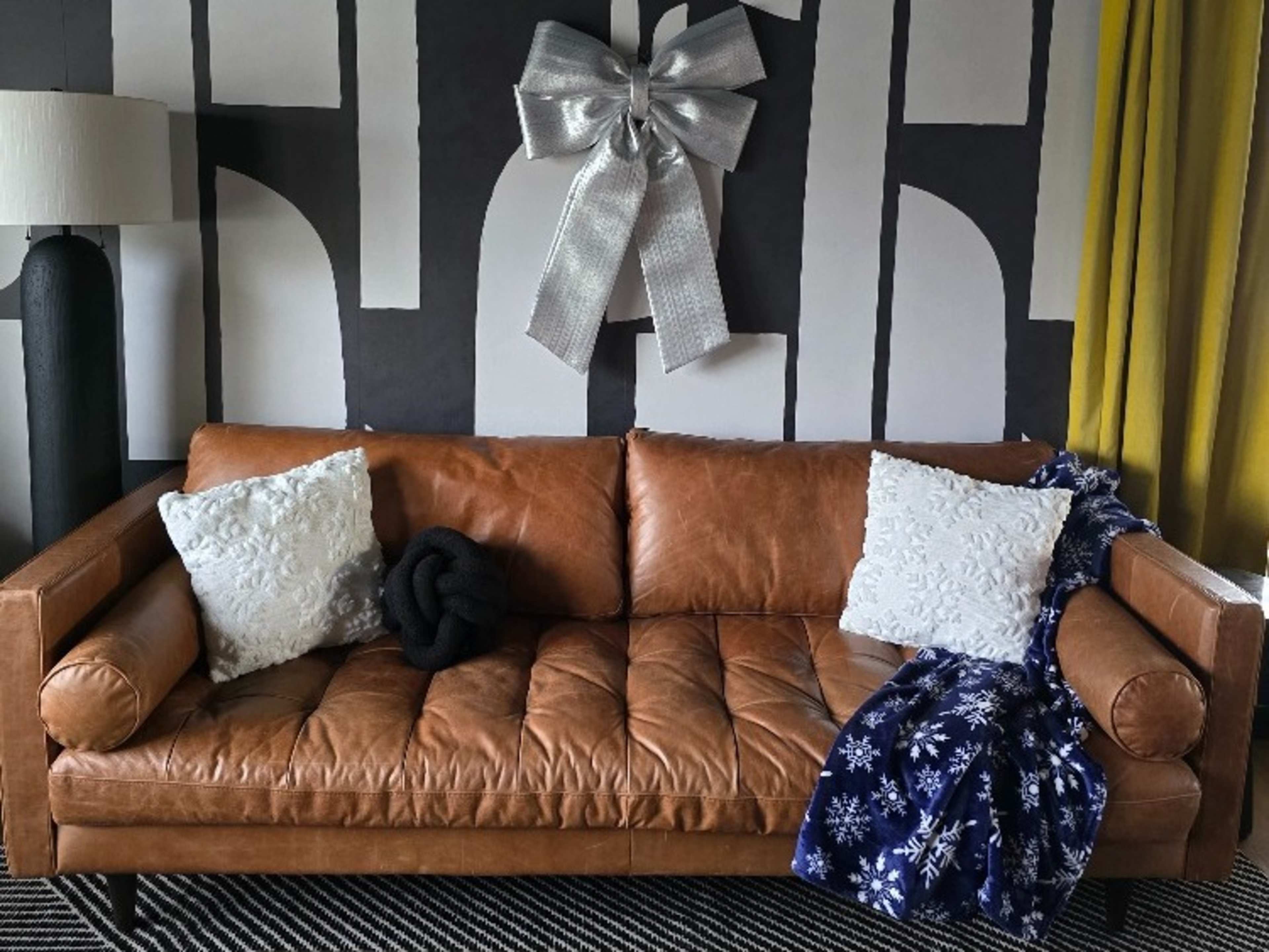 Holiday Decor (Blue)