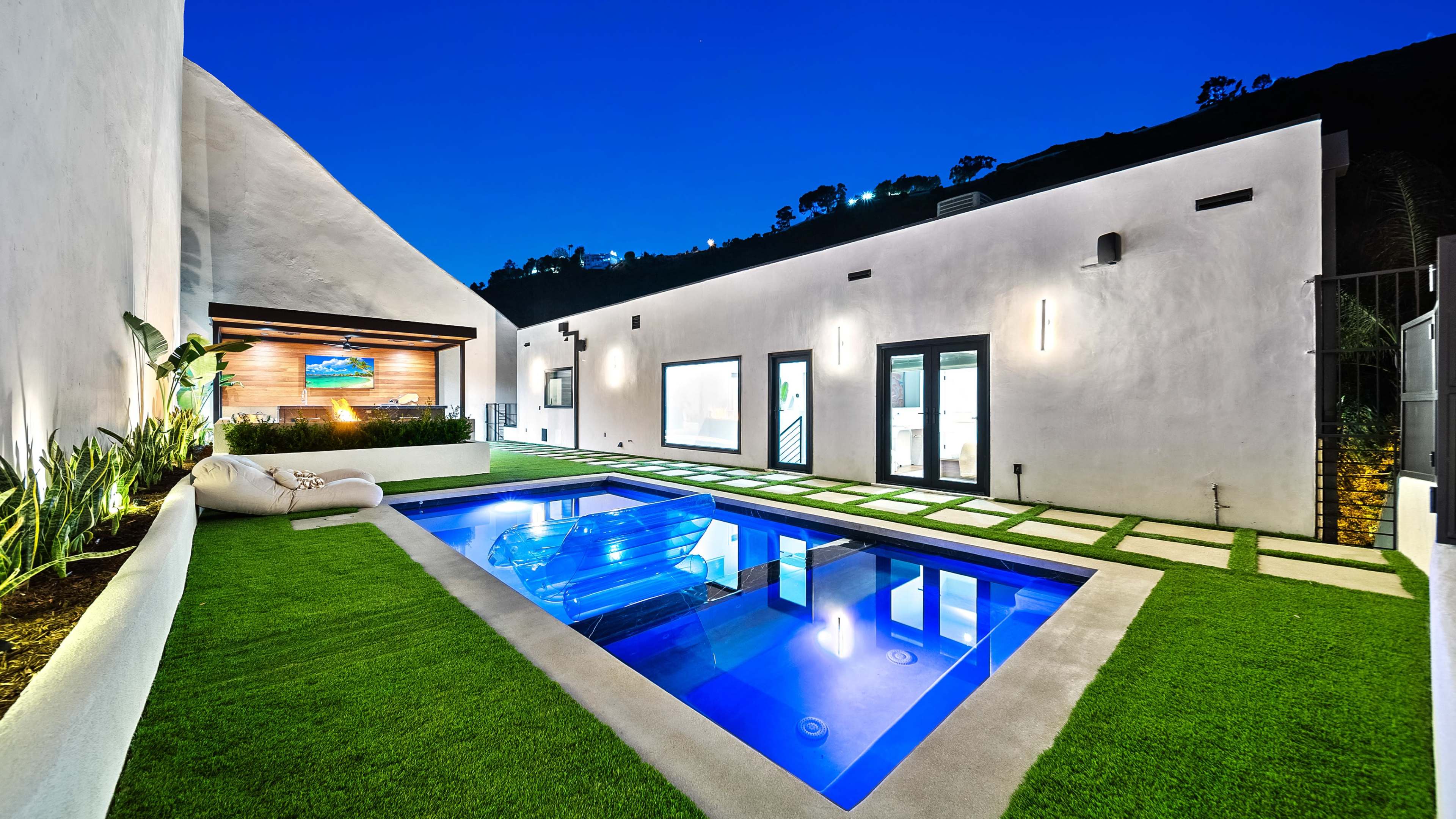 Beverly Hills Hideaway with Pool & Canyon Views Image in Beverly Crest, Beverly Hills,, CA