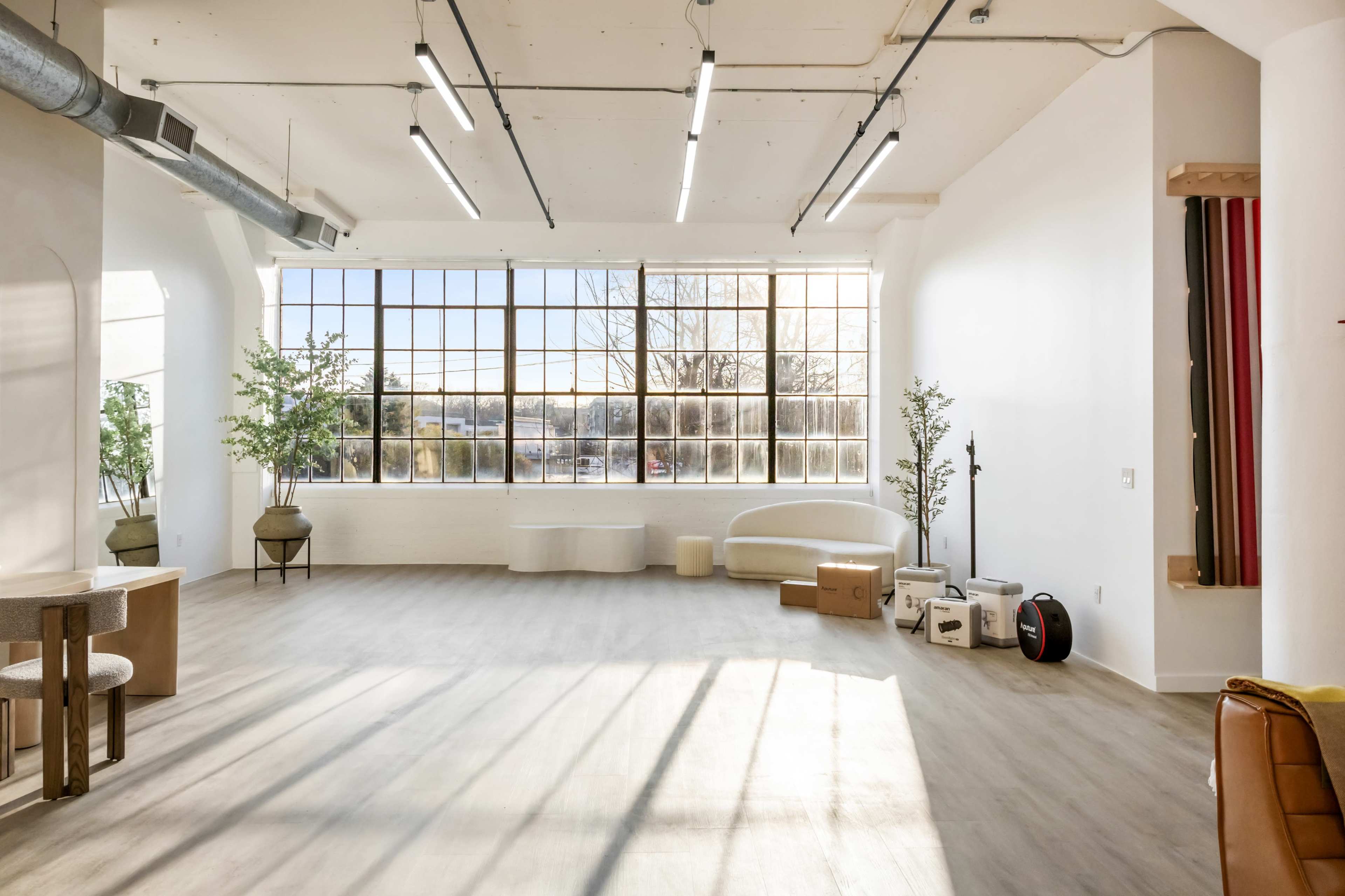 Modern Daylight Studio Loft w/ High-End Styling & Industrial Charm Image in Poncey-Highland, Atlanta, GA