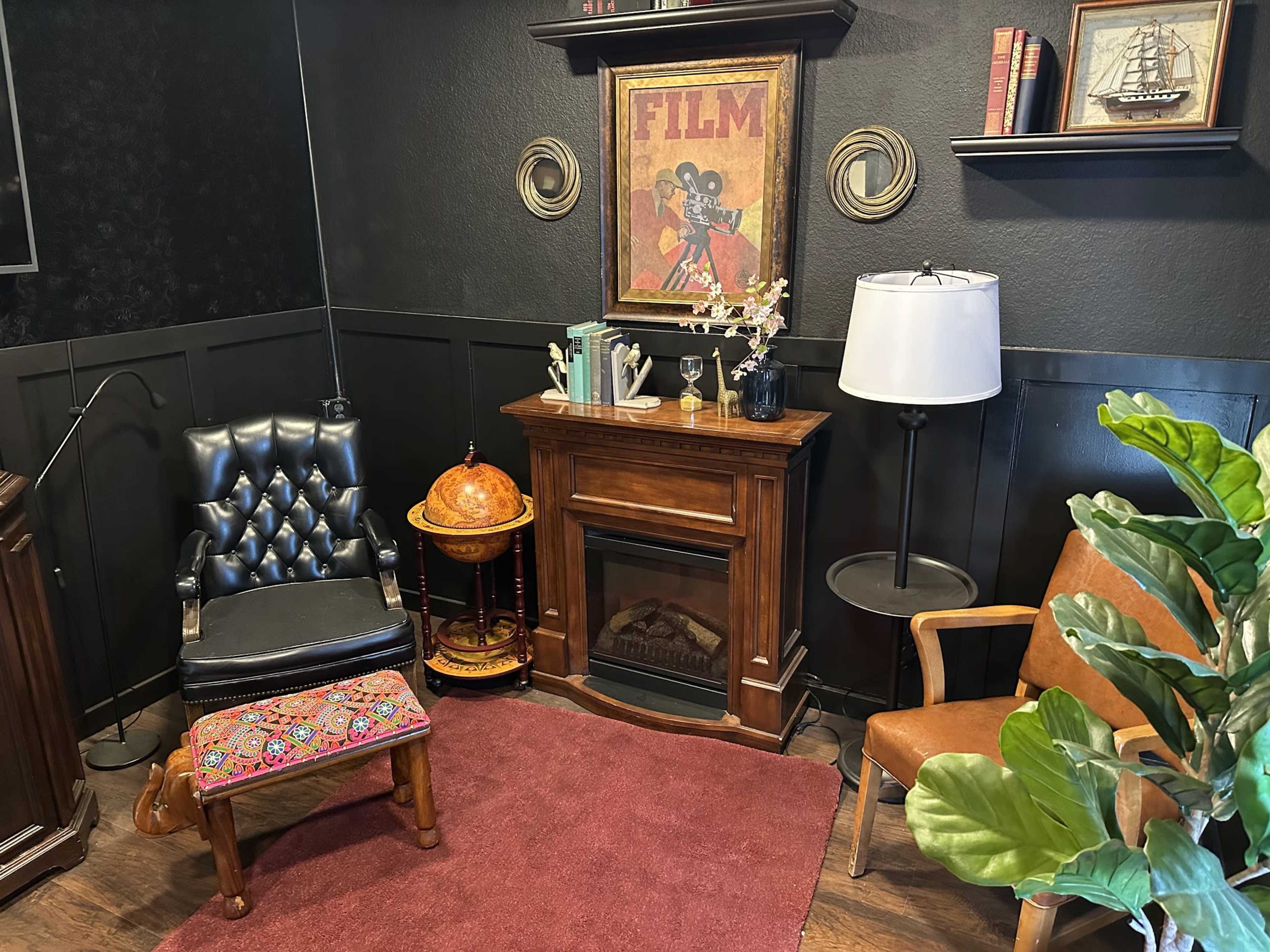 Podcast Room Image in North Sacramento, SACRAMENTO, CA