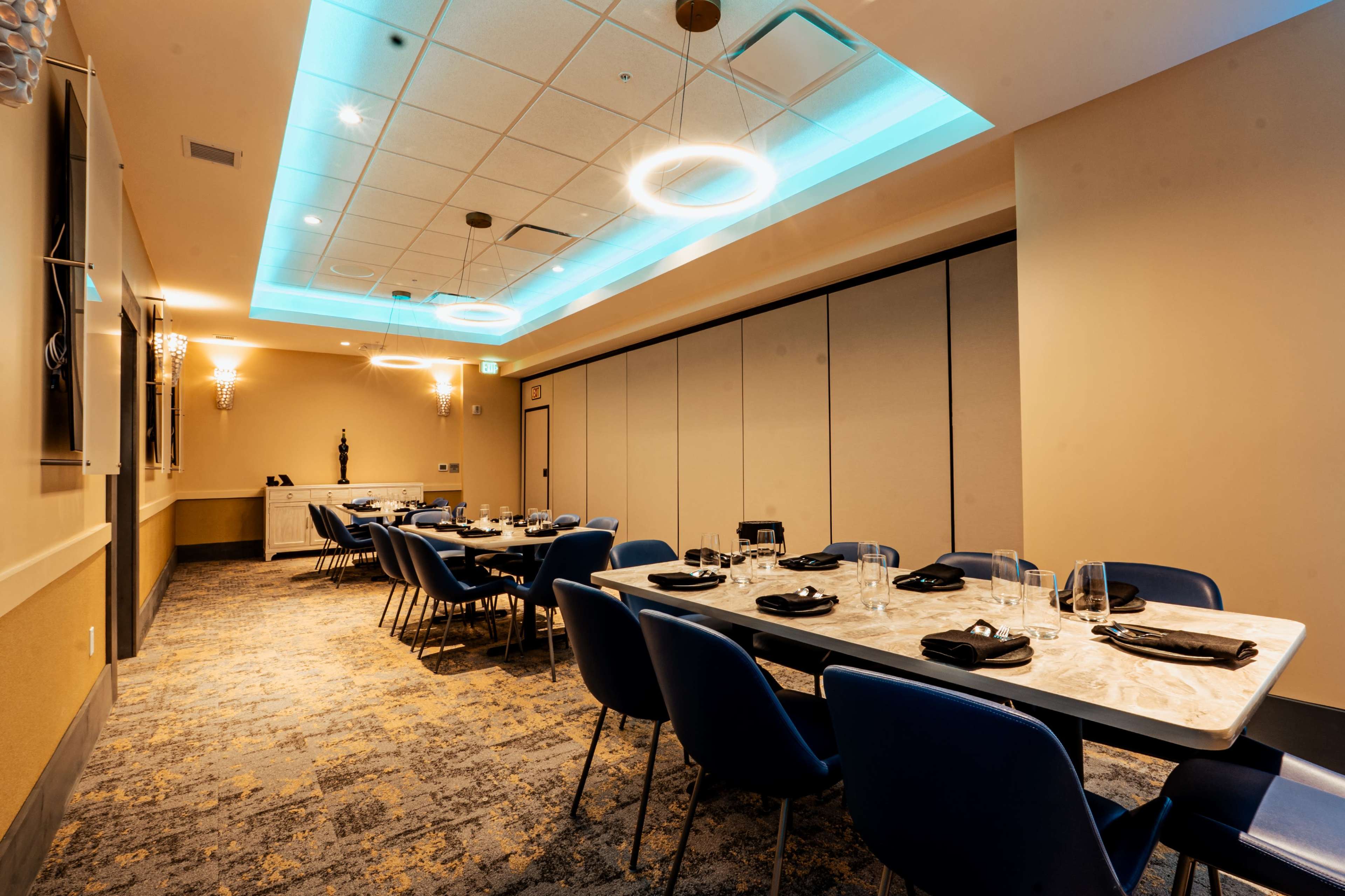 Downtown Modern Restaurant Event Space Image in Centennial, Redwood City, CA