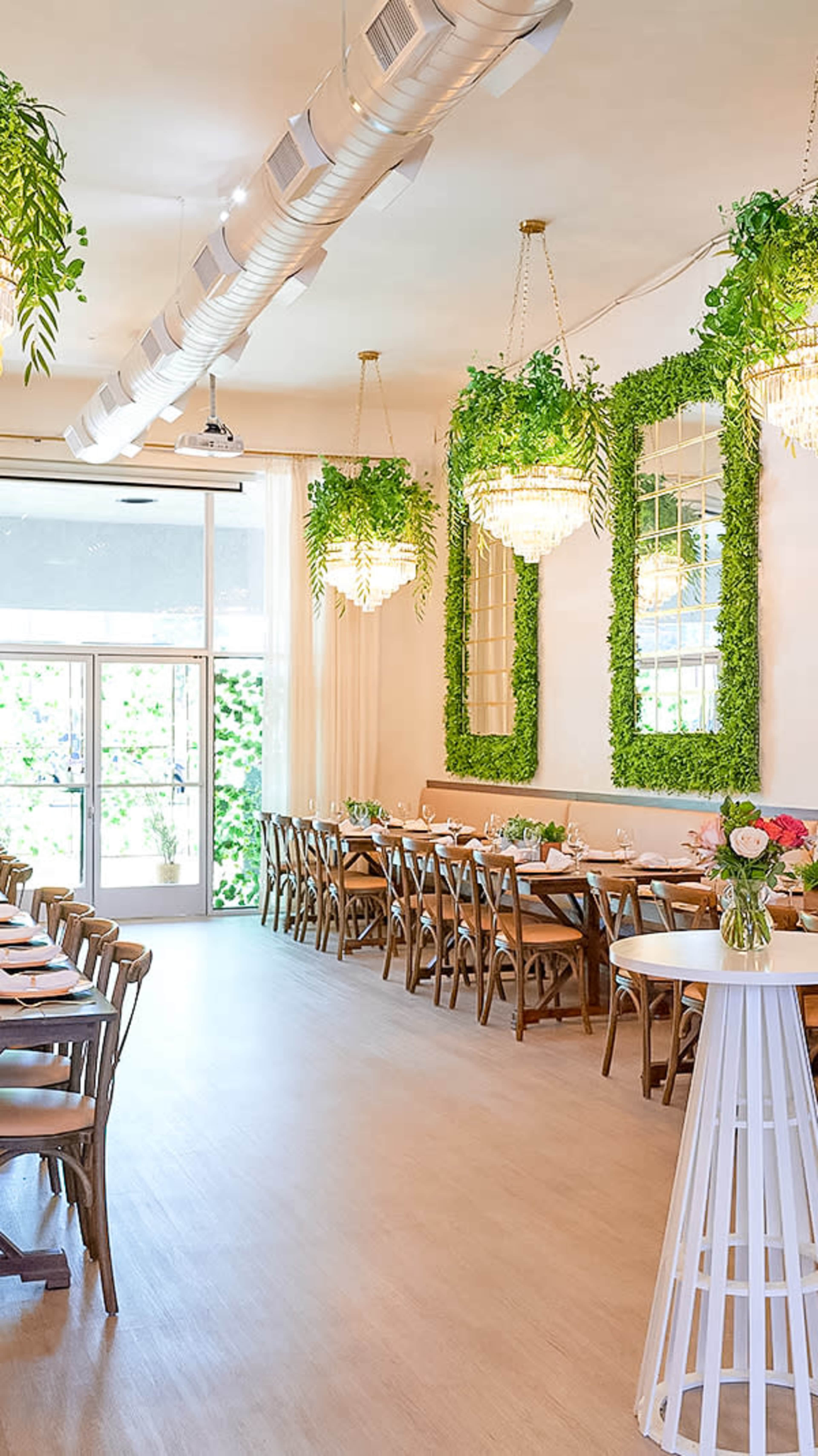 Chic Gorgeous Venue for Parties, Showers, Dinners and More! Image in Sherman Oaks, Sherman Oaks, CA